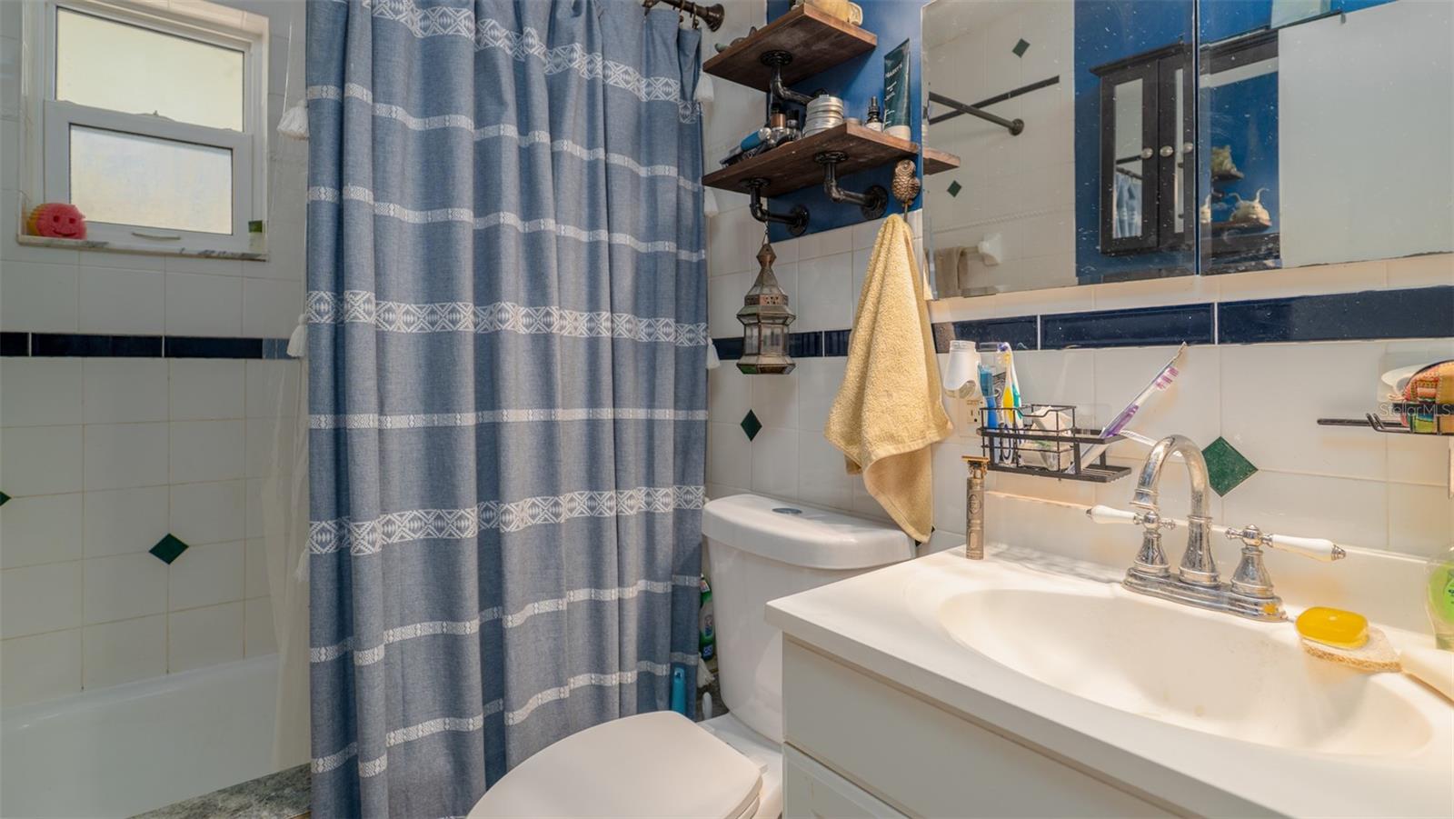 Image 19 of 39 For 5508 9th Avenue N