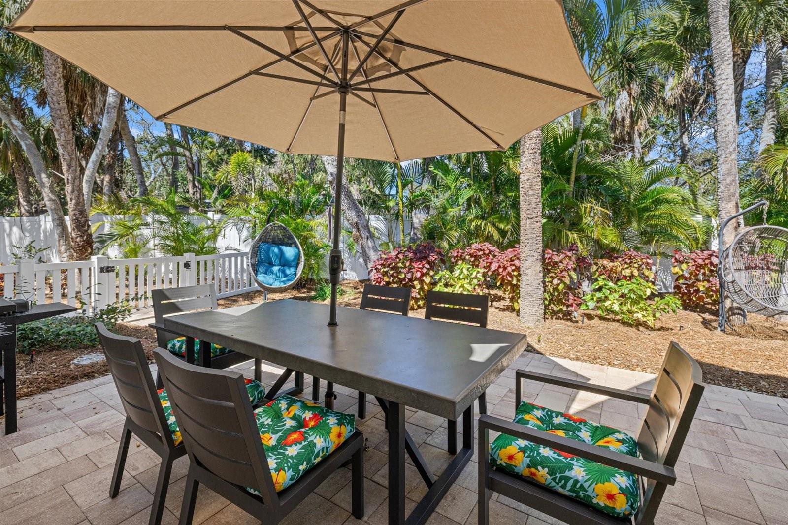 Listing photo id 59 for 5045 Oxford Drive