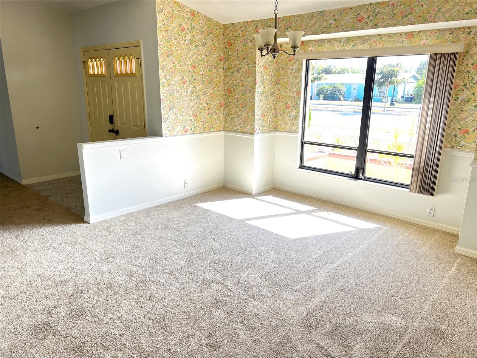 Image 12 of 52 For 19358 Edgewater Drive