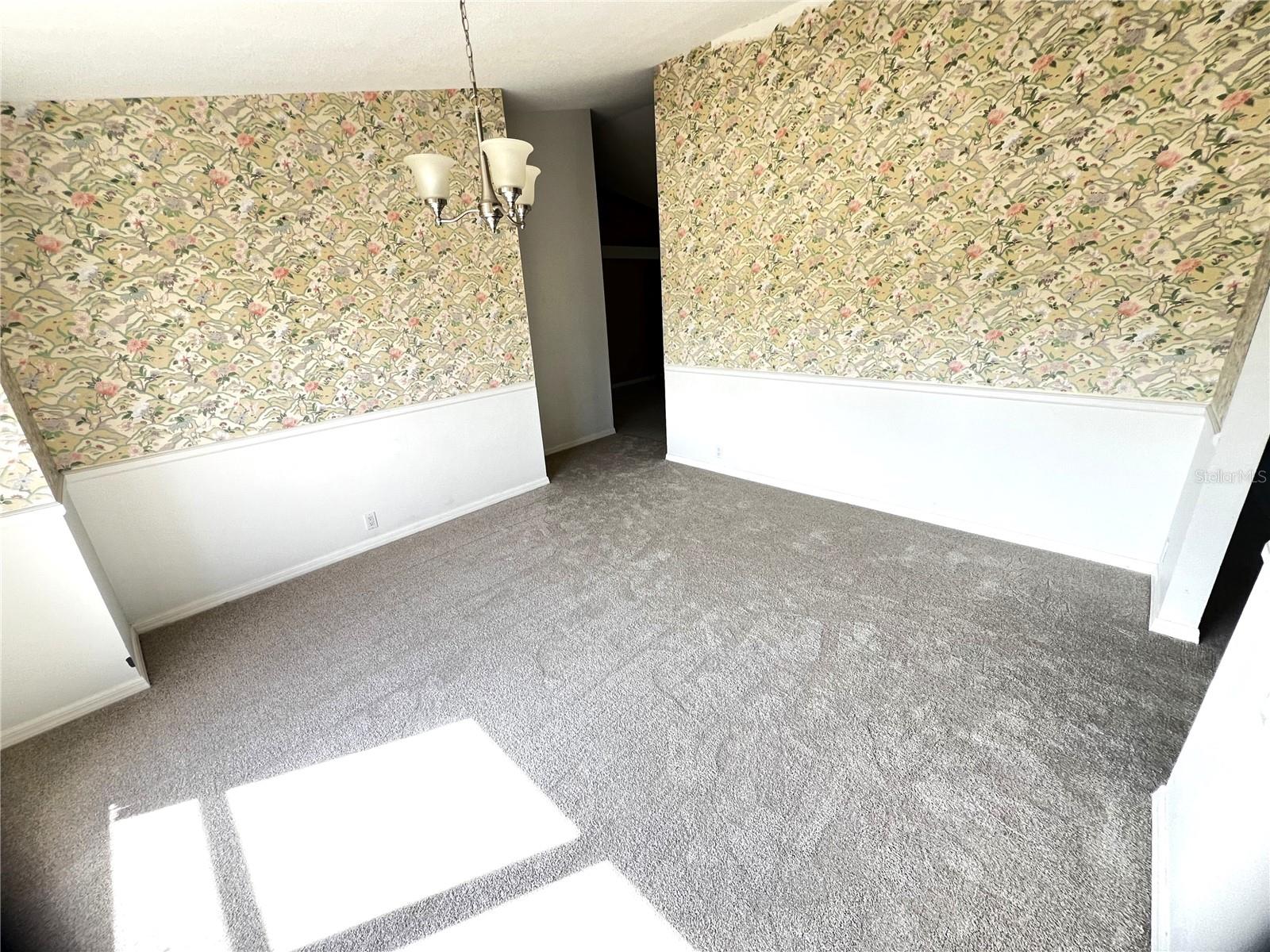 Image 13 of 52 For 19358 Edgewater Drive