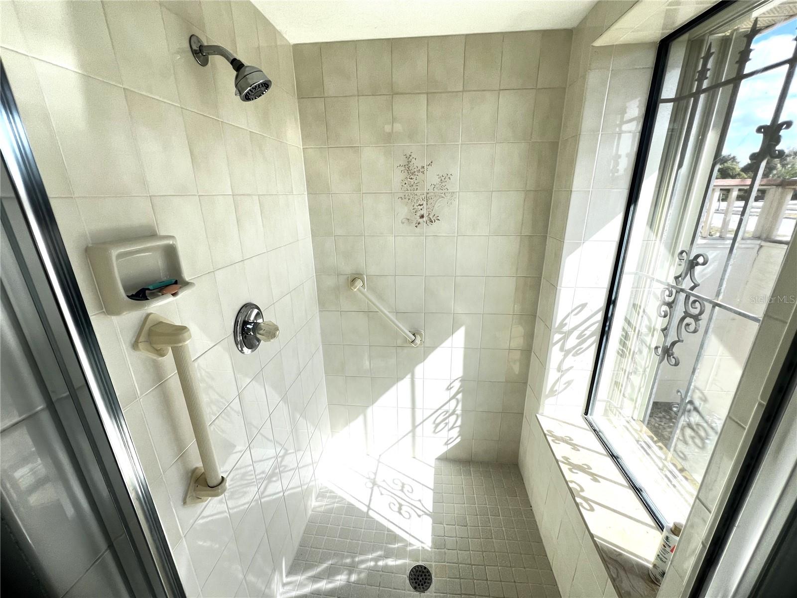 Image 30 of 52 For 19358 Edgewater Drive