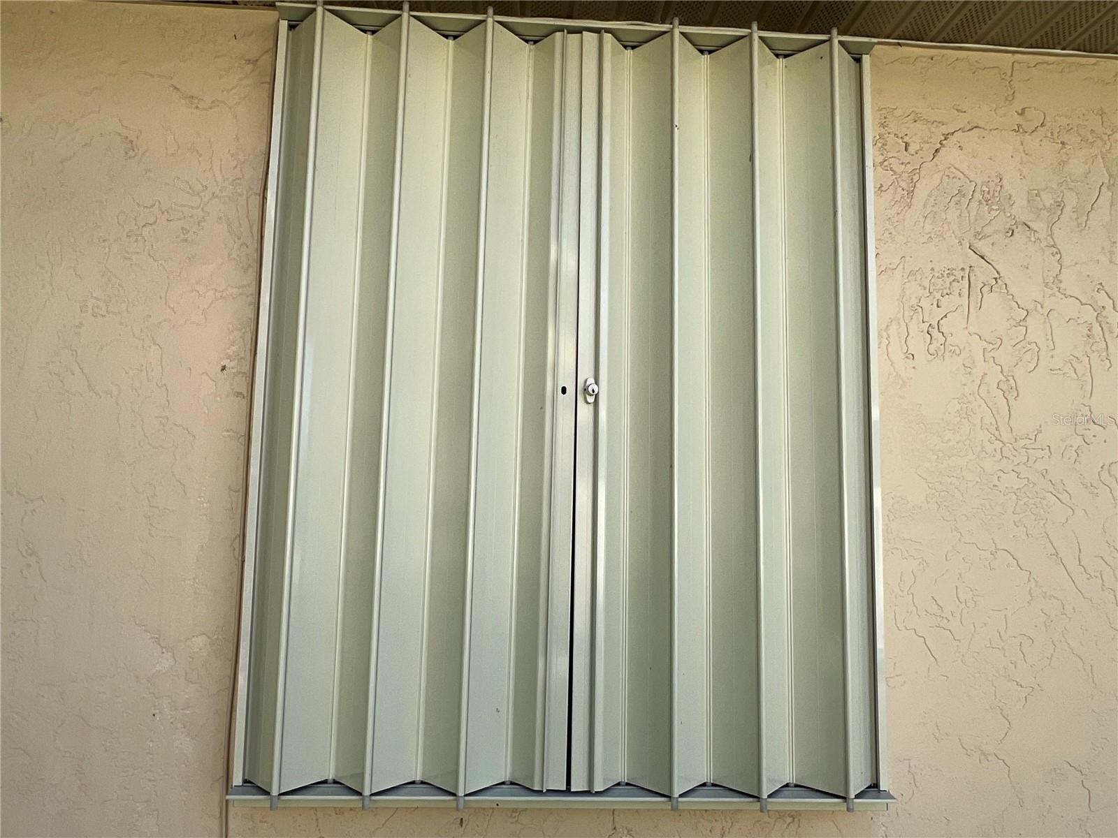 Image 39 of 52 For 19358 Edgewater Drive