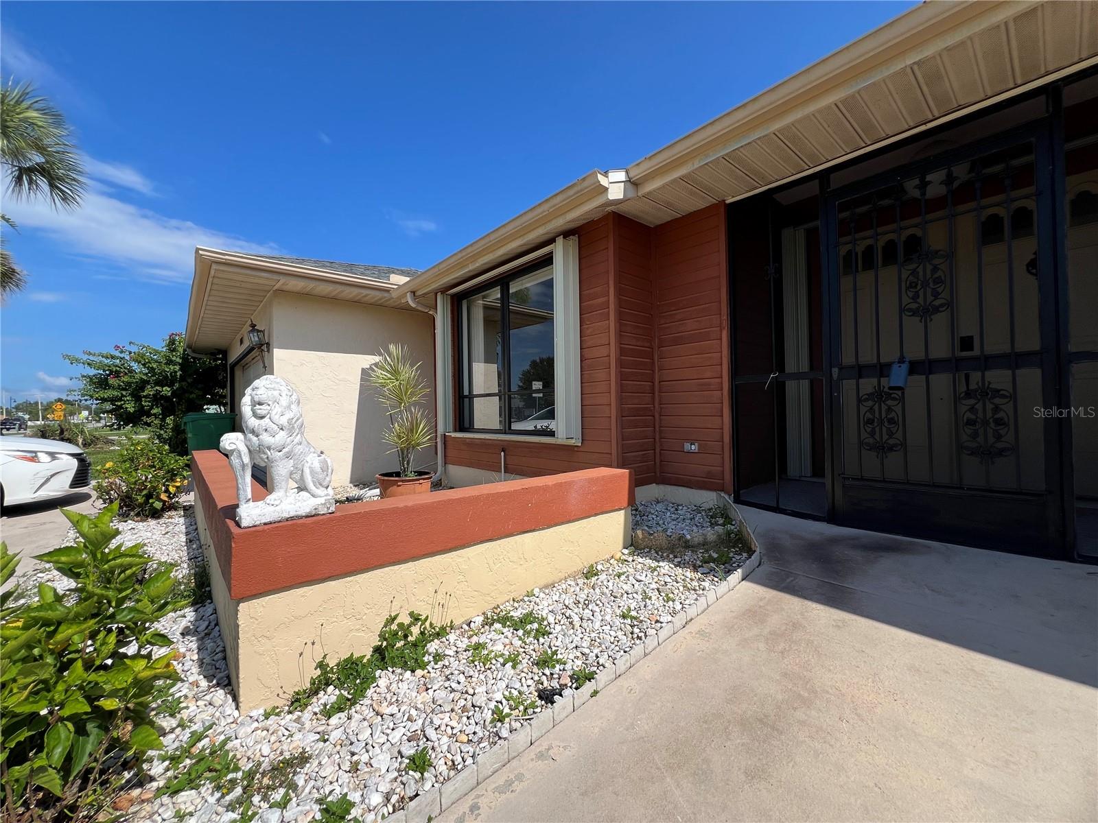 Image 43 of 52 For 19358 Edgewater Drive