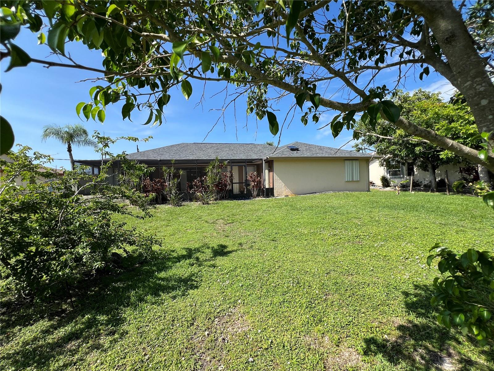 Image 46 of 52 For 19358 Edgewater Drive