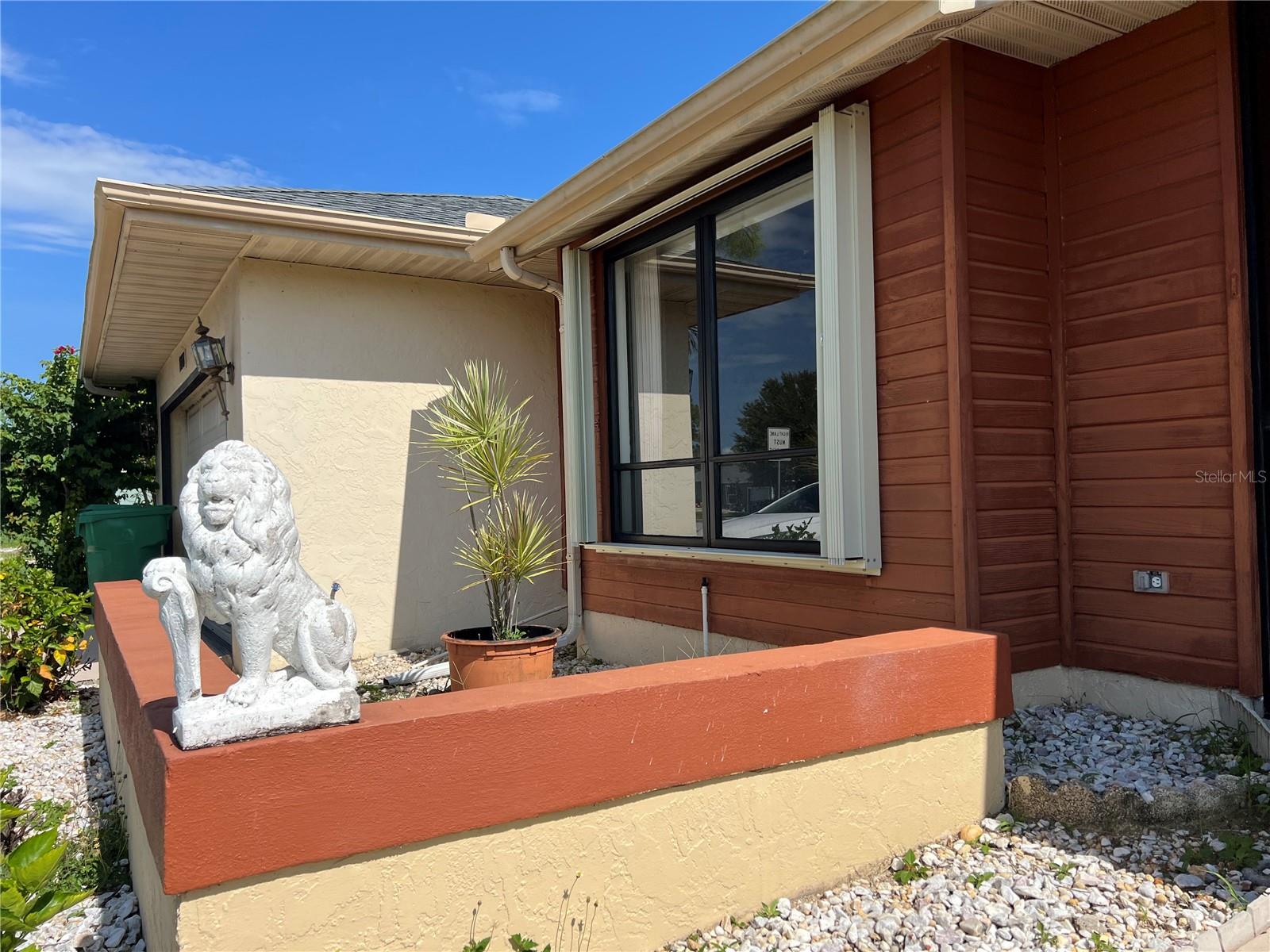 Image 5 of 52 For 19358 Edgewater Drive