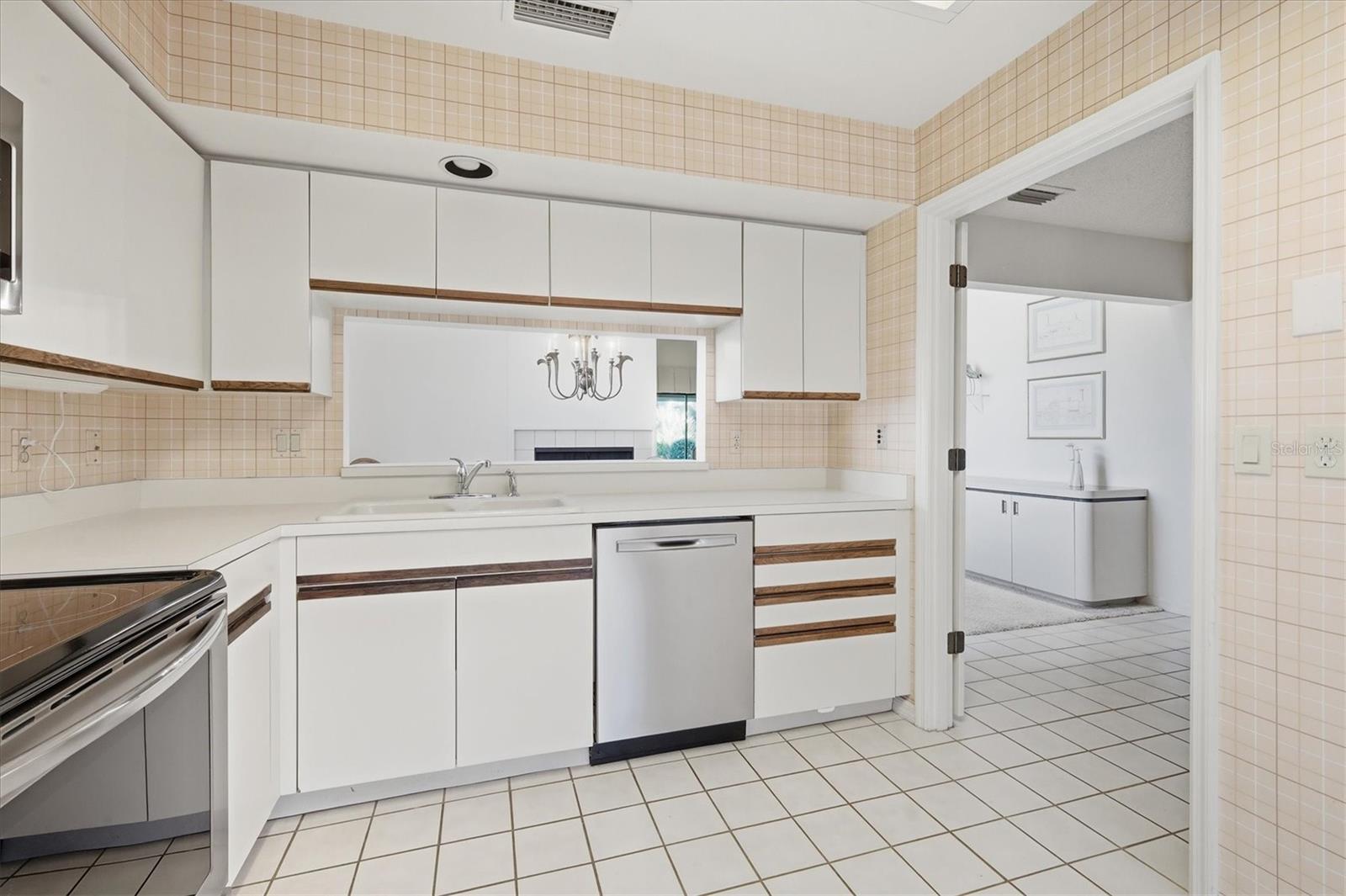 Image 18 of 56 For 4639 Chandlers Forde  36