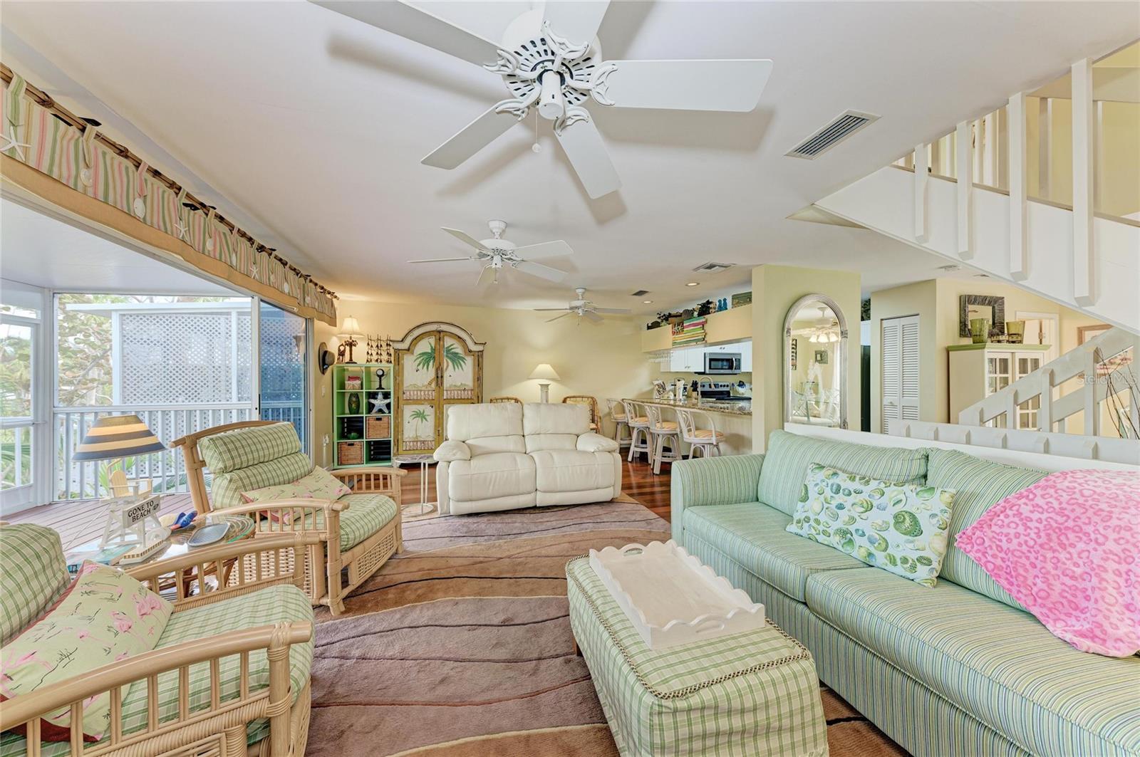 Image 17 of 65 For 6250 Holmes Boulevard 56