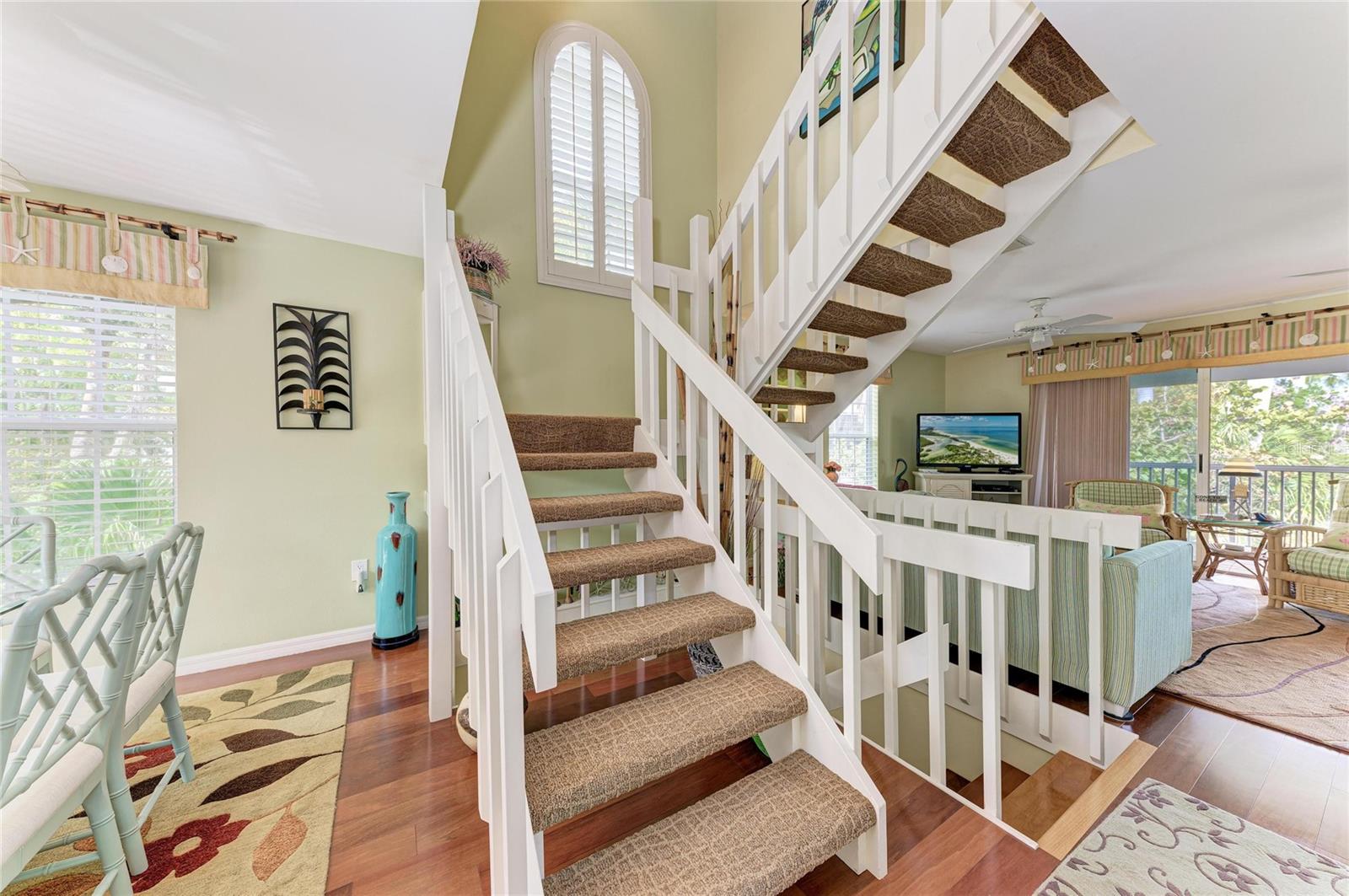 Image 21 of 65 For 6250 Holmes Boulevard 56