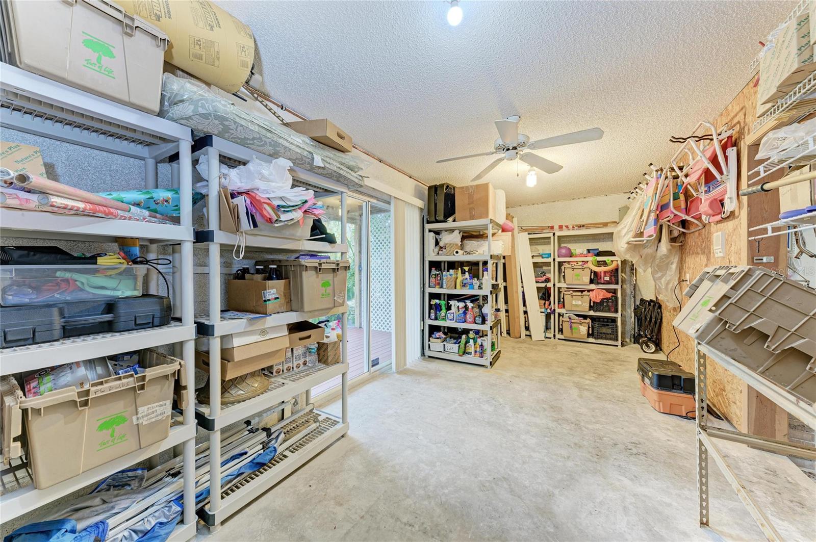 Image 43 of 65 For 6250 Holmes Boulevard 56