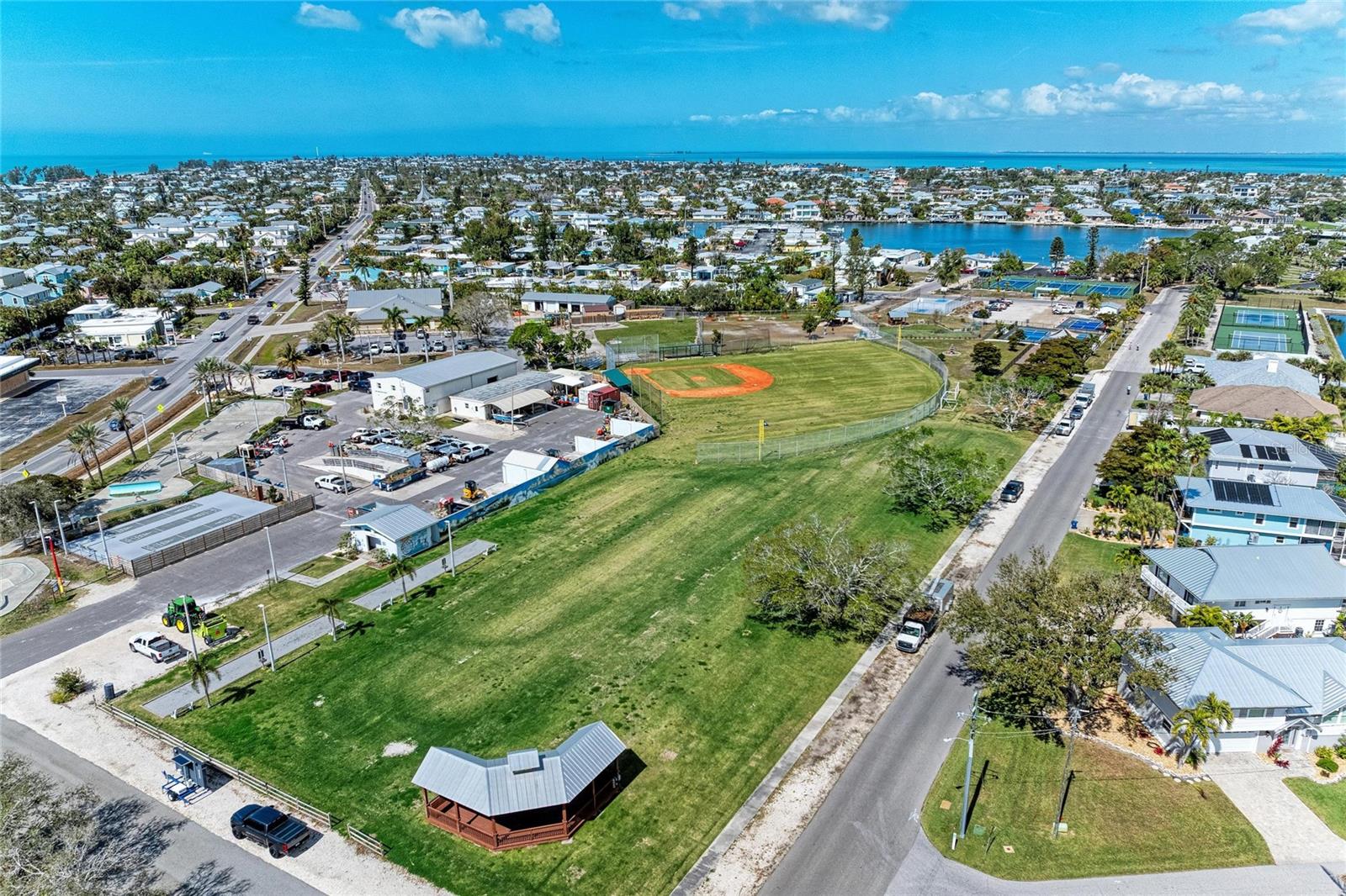 Image 50 of 65 For 6250 Holmes Boulevard 56