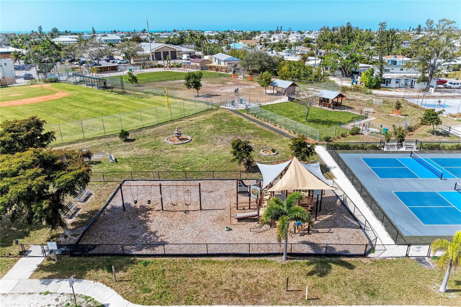 Image 55 of 65 For 6250 Holmes Boulevard 56