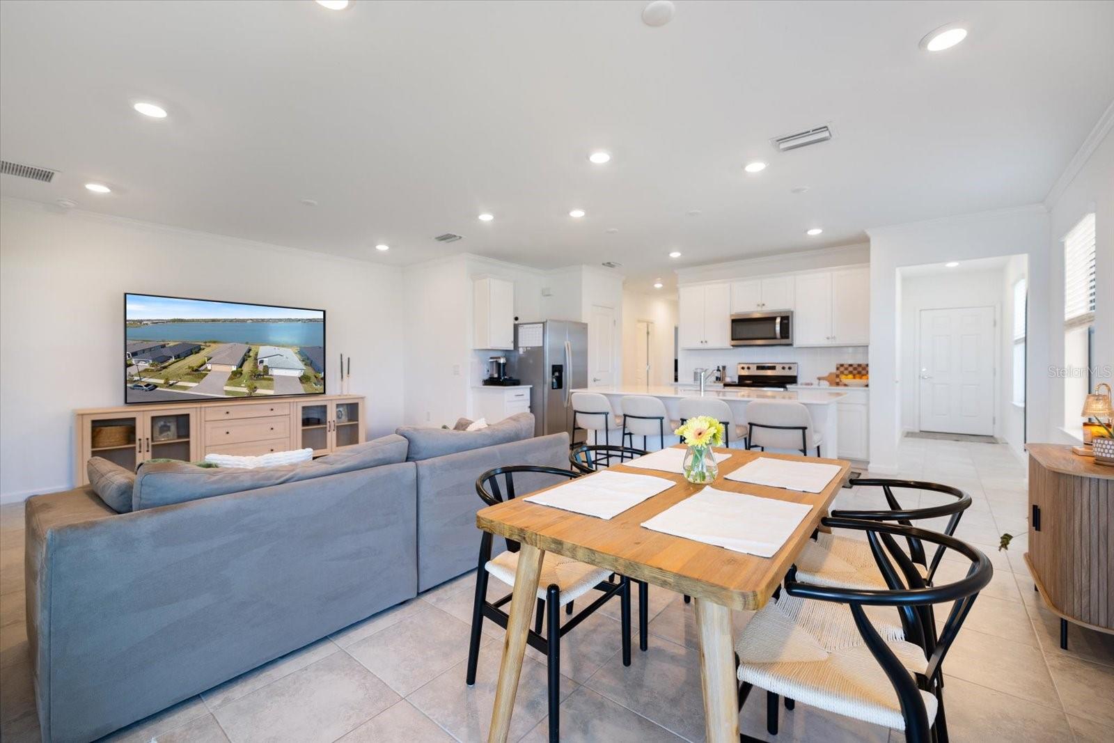 Image 11 of 38 For 6512 Silverstar Drive