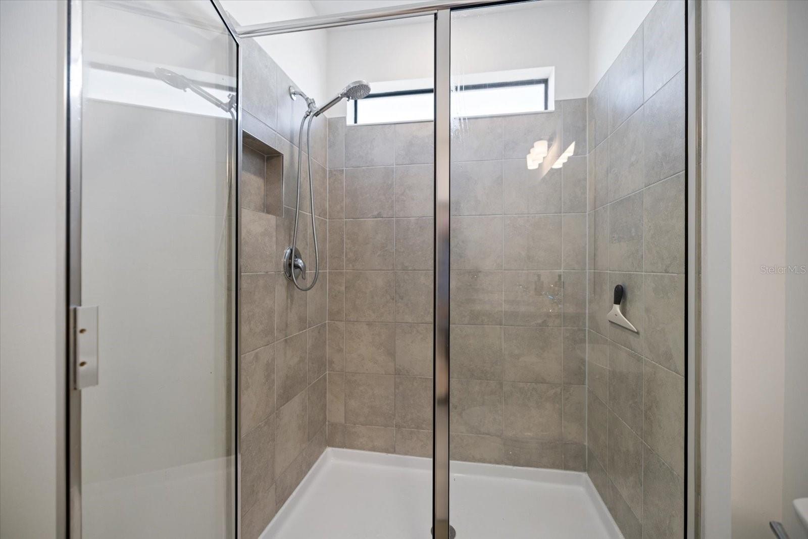 Image 16 of 38 For 6512 Silverstar Drive