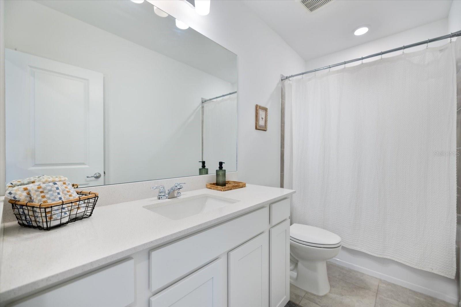 Image 20 of 38 For 6512 Silverstar Drive