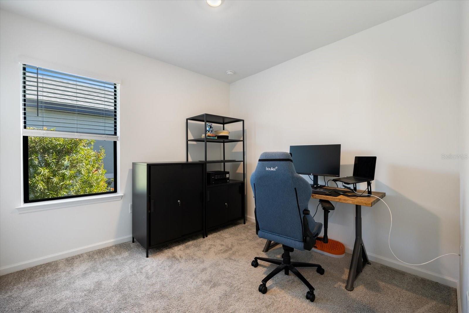 Image 22 of 38 For 6512 Silverstar Drive