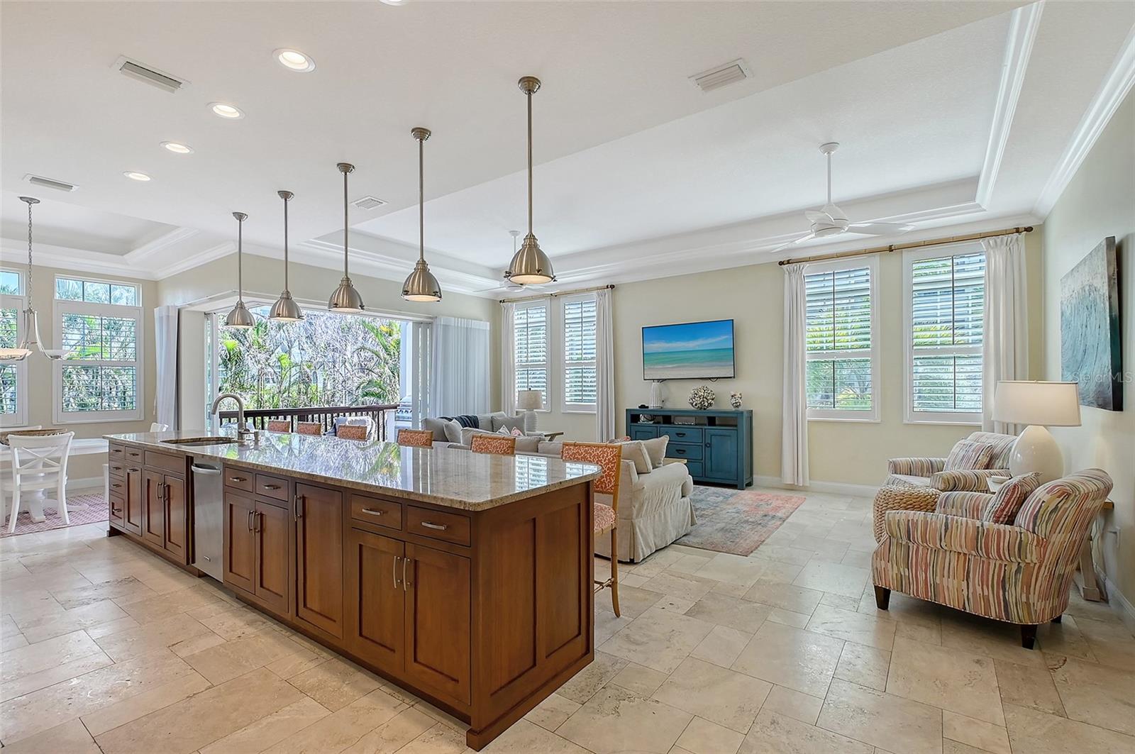 Image 13 of 46 For 1021 Crescent Street