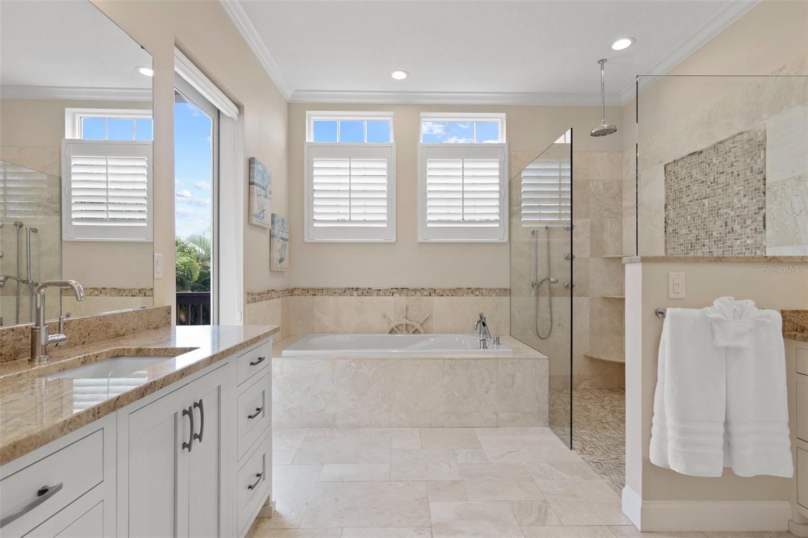 Image 29 of 46 For 1021 Crescent Street