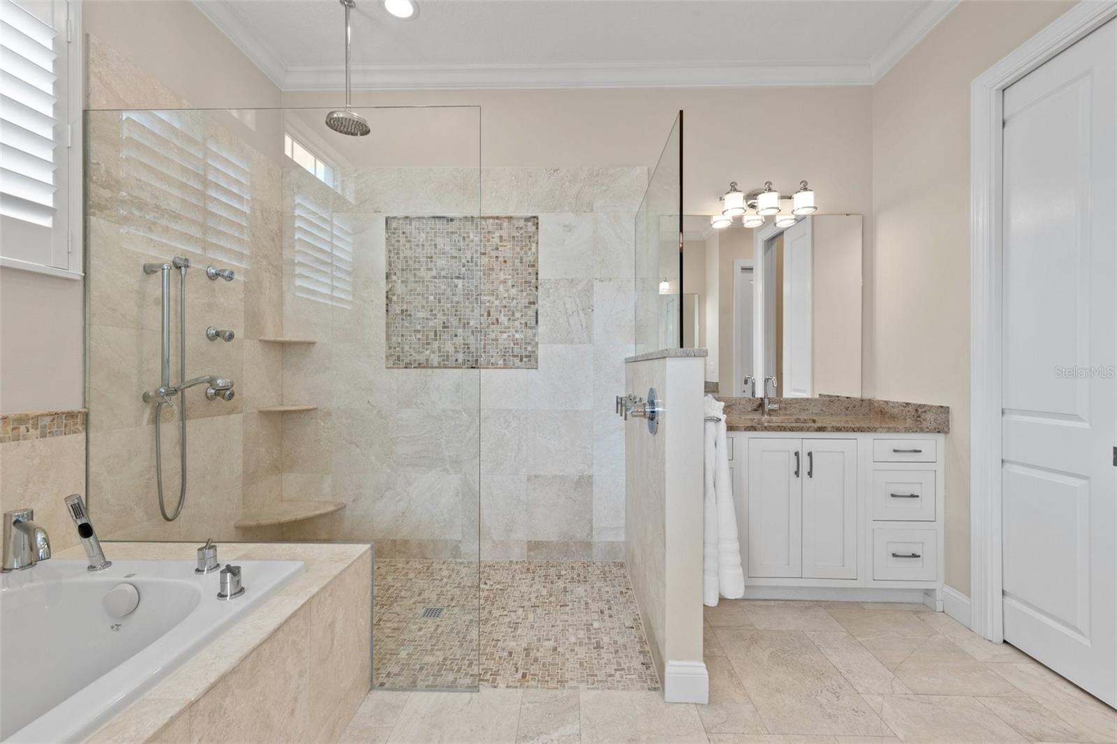 Image 30 of 46 For 1021 Crescent Street