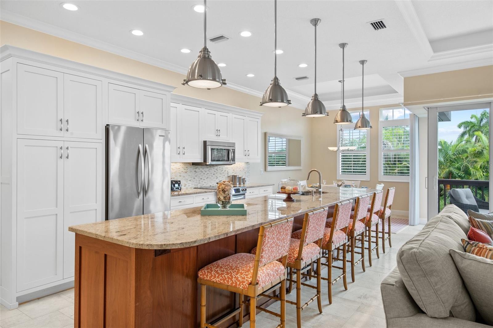 Image 6 of 46 For 1021 Crescent Street