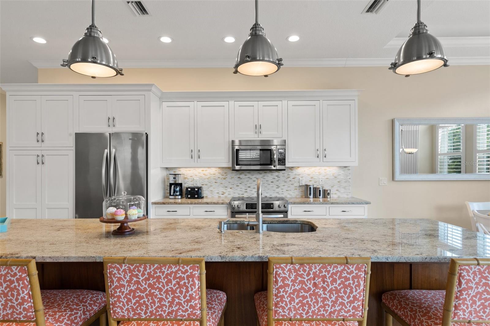 Image 7 of 46 For 1021 Crescent Street