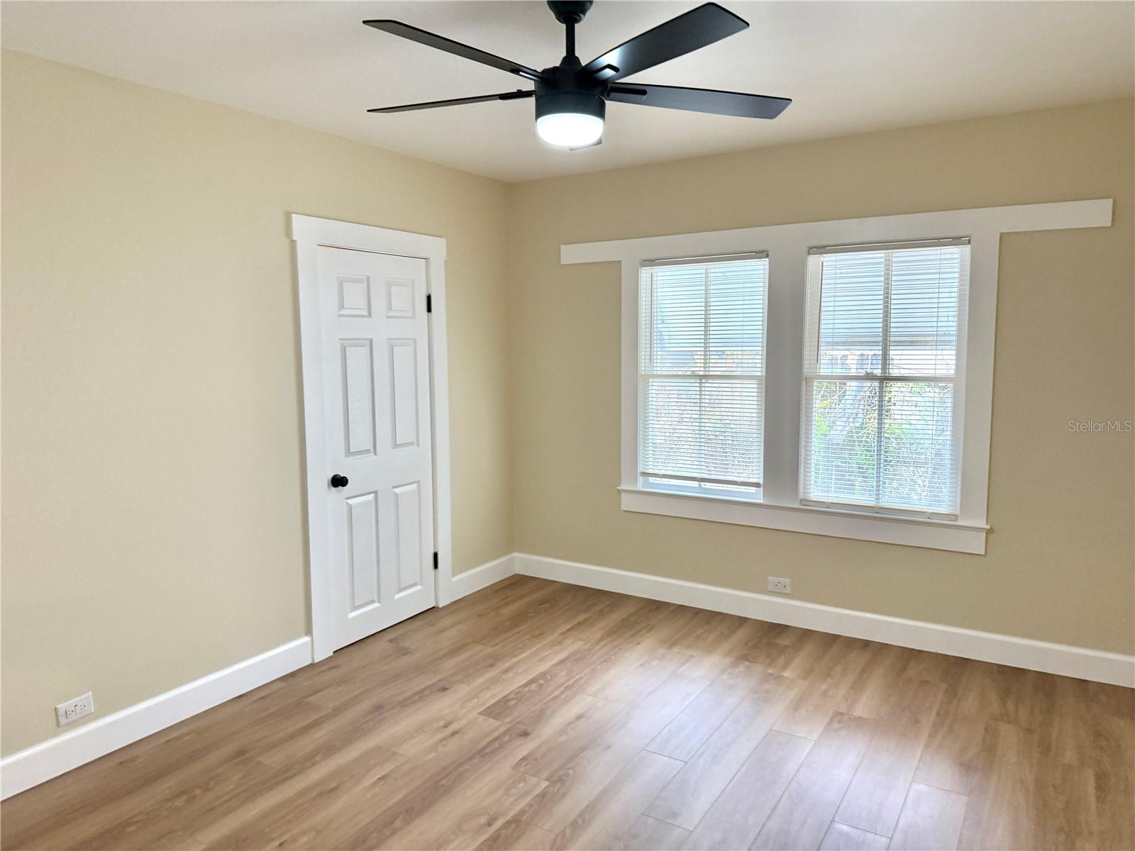 Image 7 of 13 For 1903 Osborne Avenue