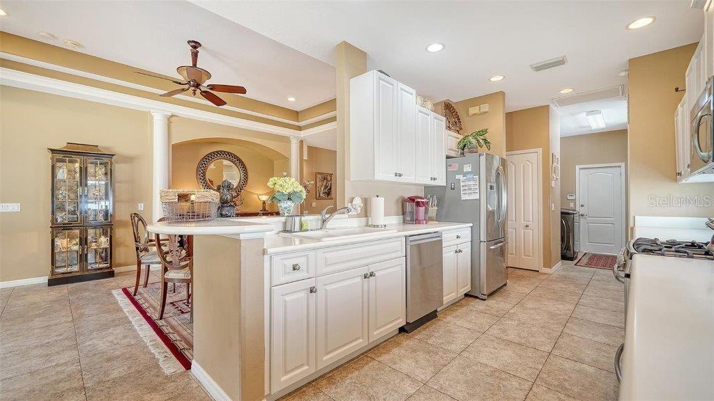 Image 29 of 72 For 8183 Nice Way