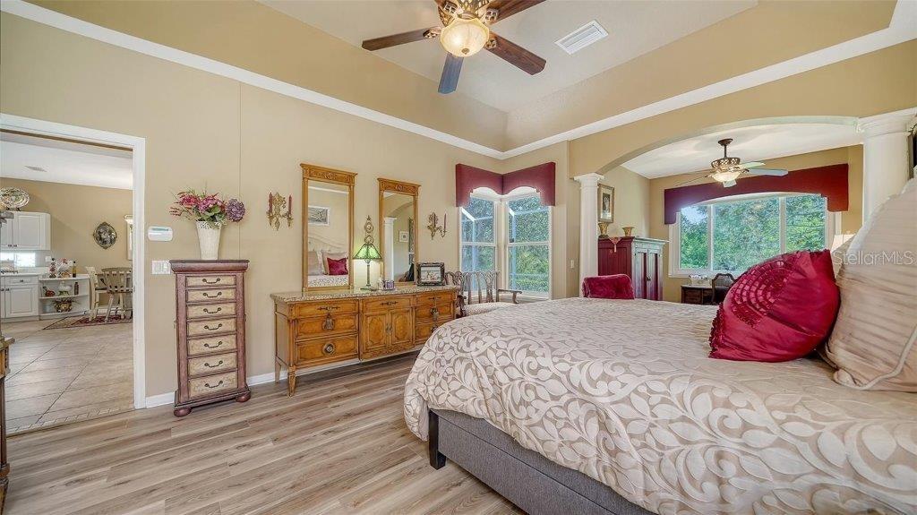 Image 33 of 72 For 8183 Nice Way