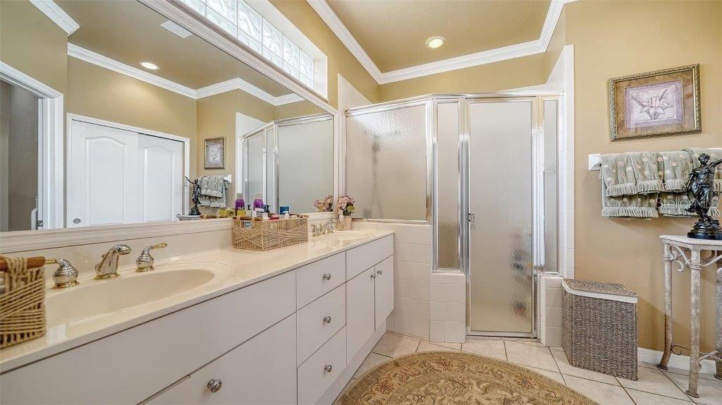 Image 38 of 72 For 8183 Nice Way