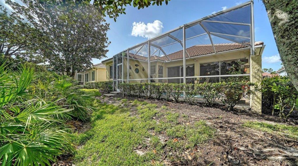 Image 50 of 72 For 8183 Nice Way