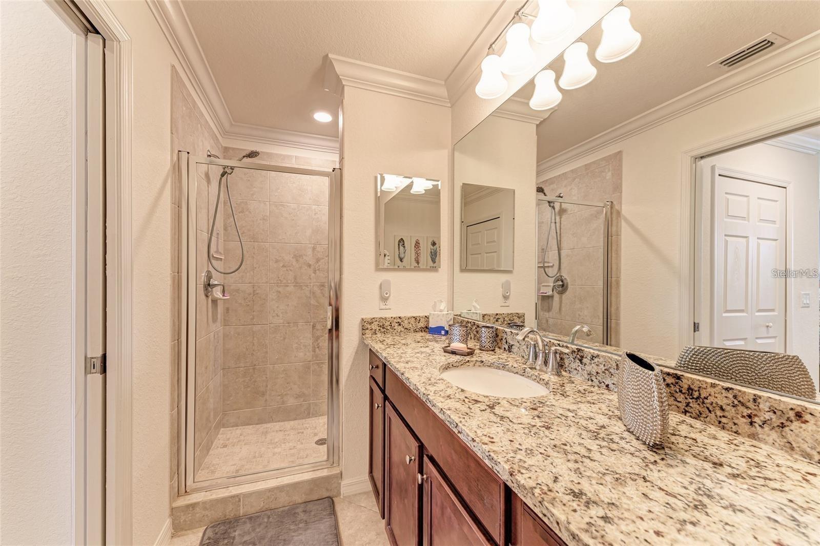 Image 21 of 45 For 16706 Vardon Terrace 304