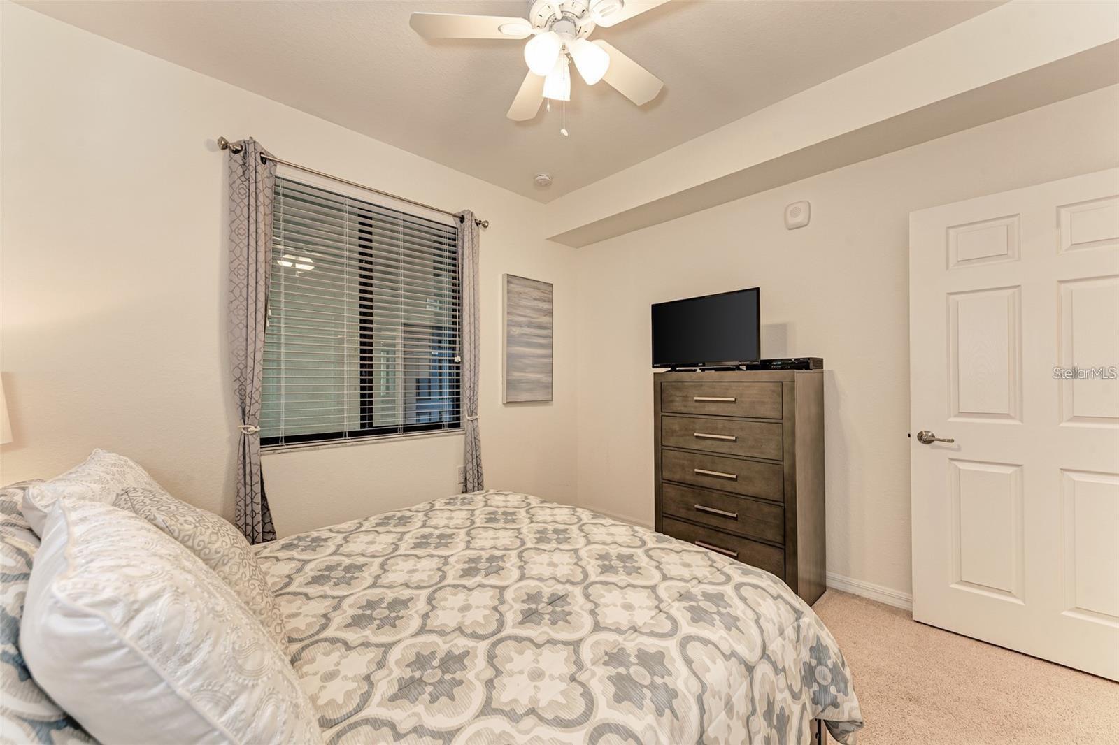 Image 23 of 45 For 16706 Vardon Terrace 304