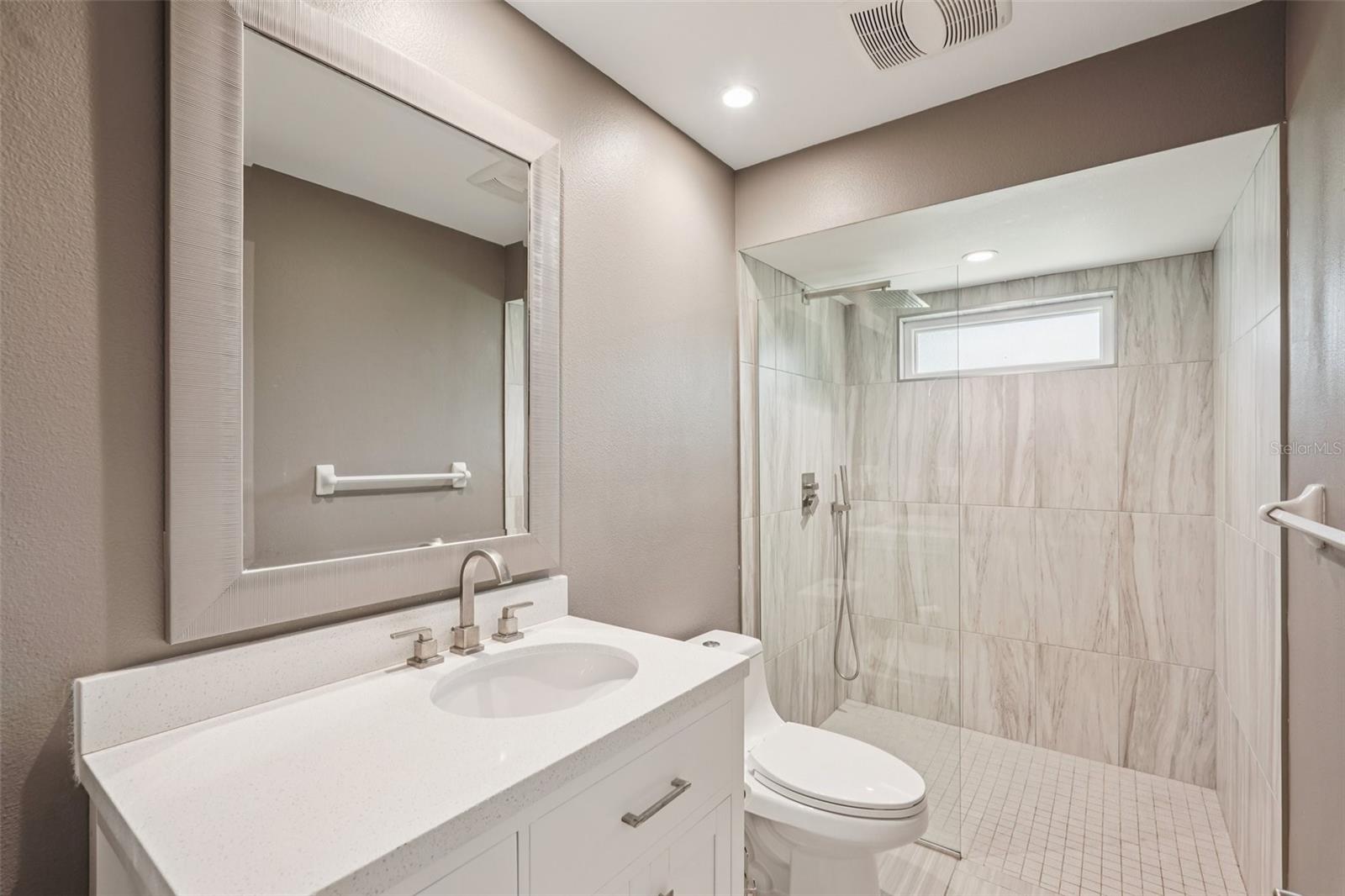 Image 10 of 21 For 5385 Dominica Circle