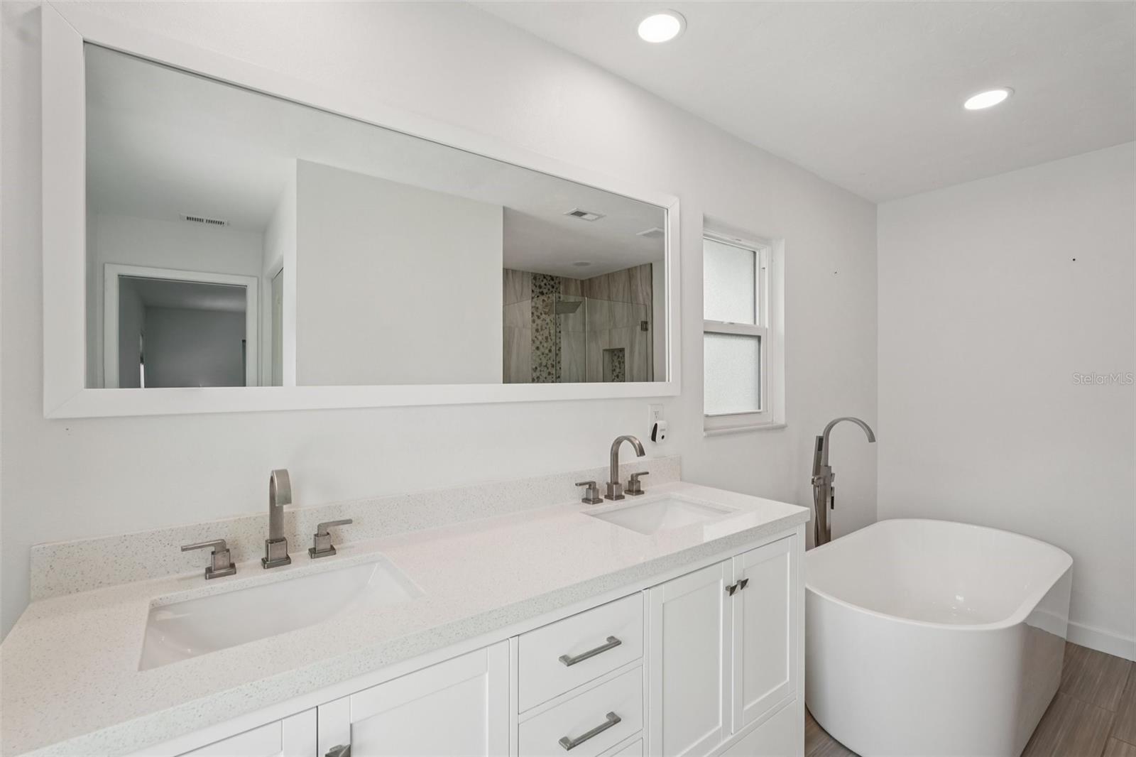 Image 14 of 21 For 5385 Dominica Circle