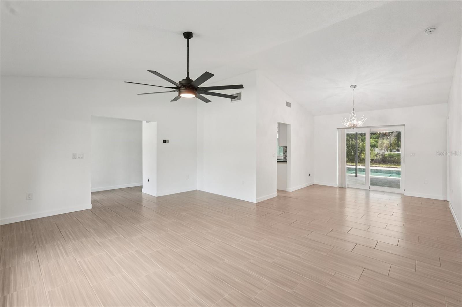 Image 9 of 21 For 5385 Dominica Circle