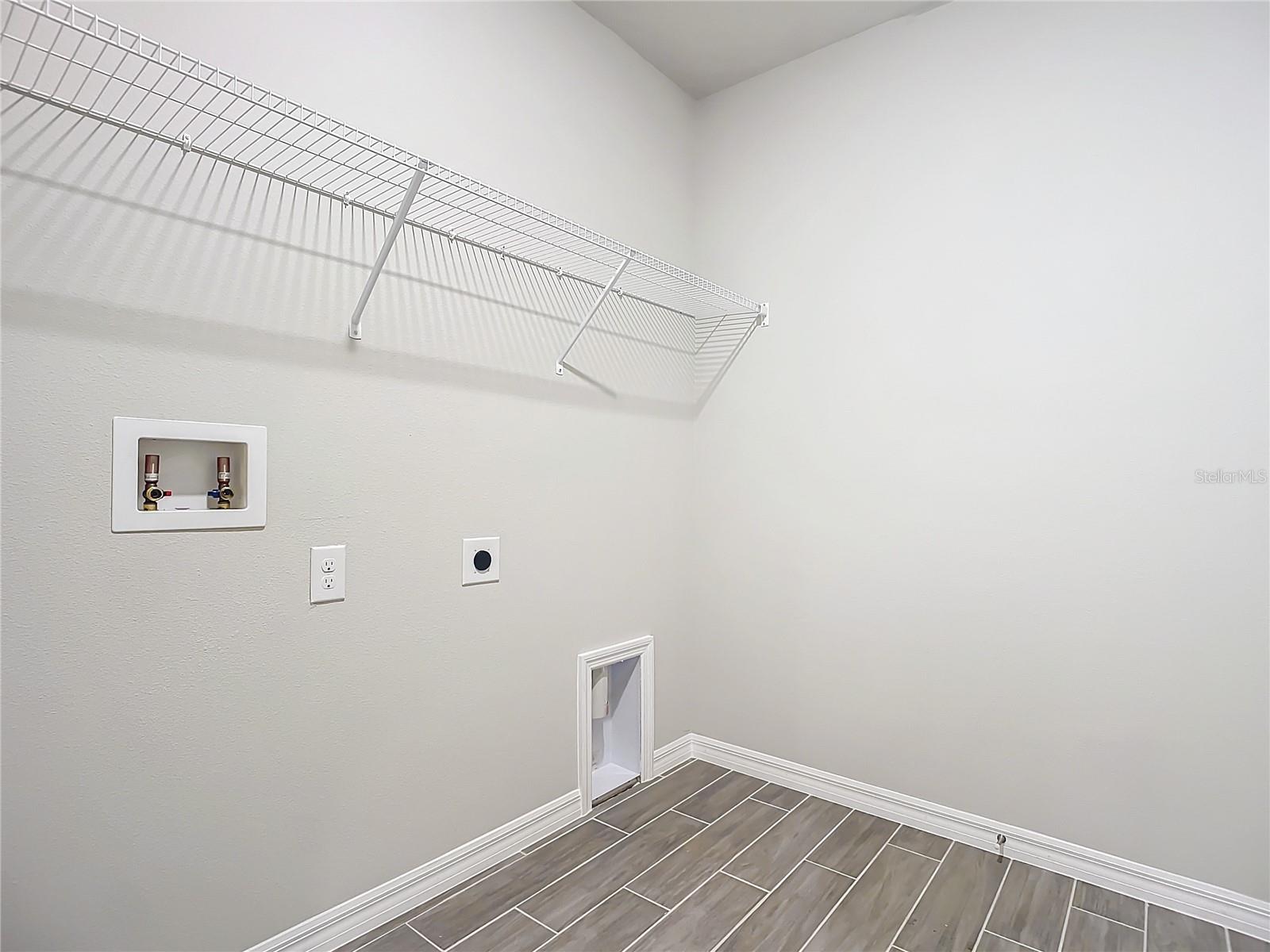 Image 16 of 42 For 1 Potwood Place