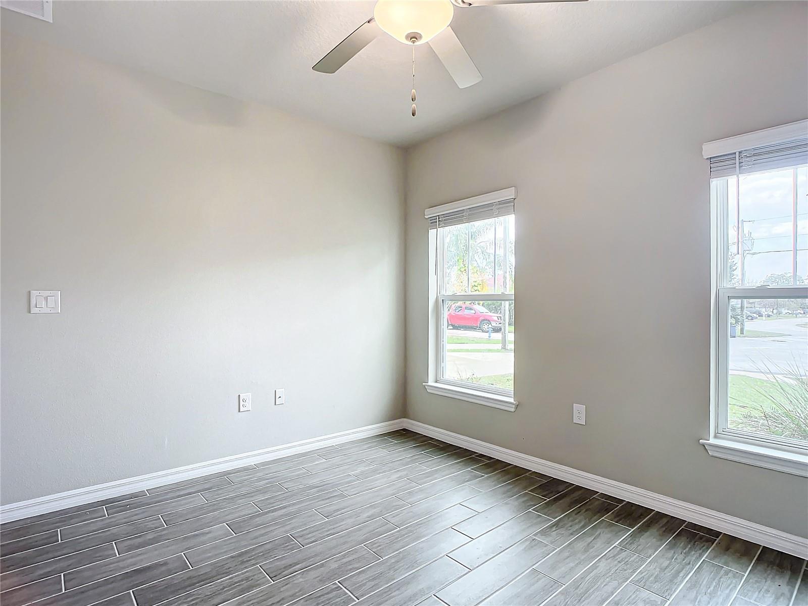 Image 32 of 42 For 1 Potwood Place