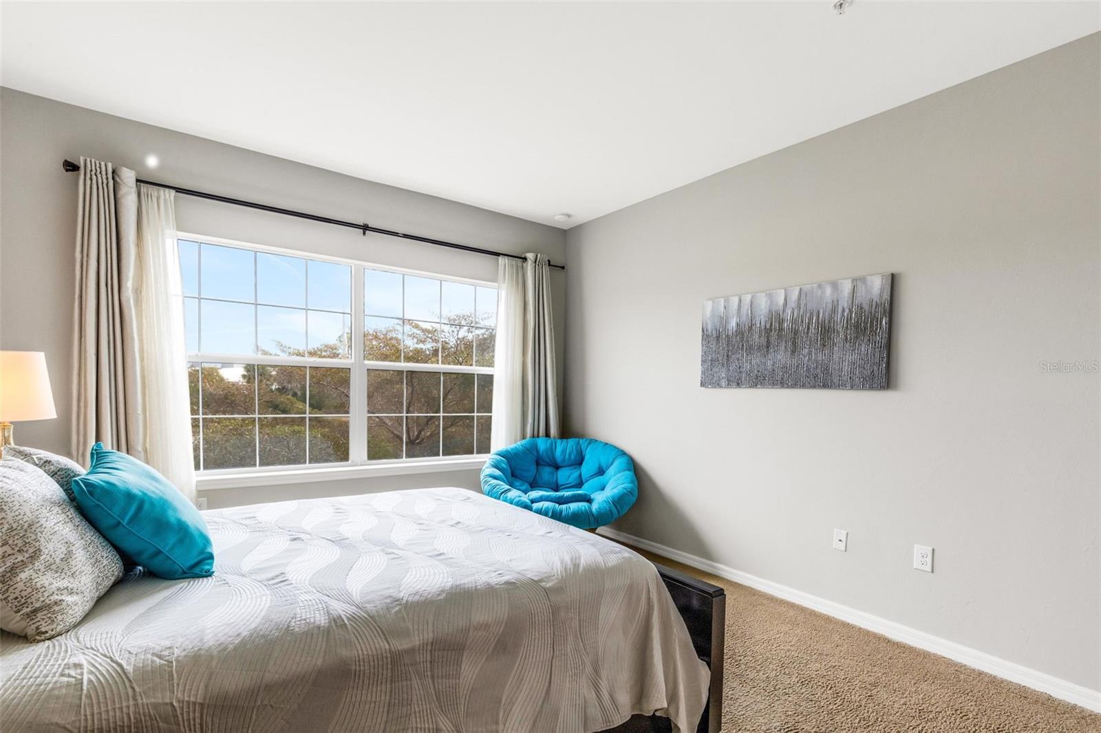 Image 20 of 40 For 4284 Expedition Way Na