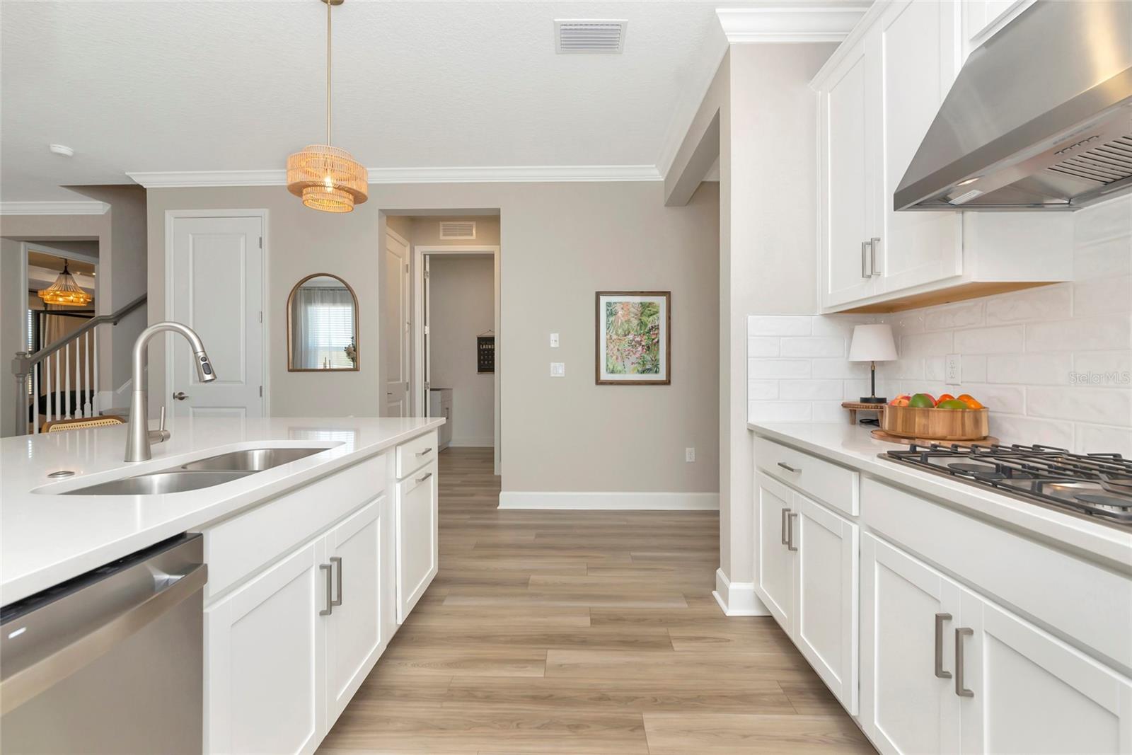 Image 15 of 100 For 8516 Golden Dawn Court