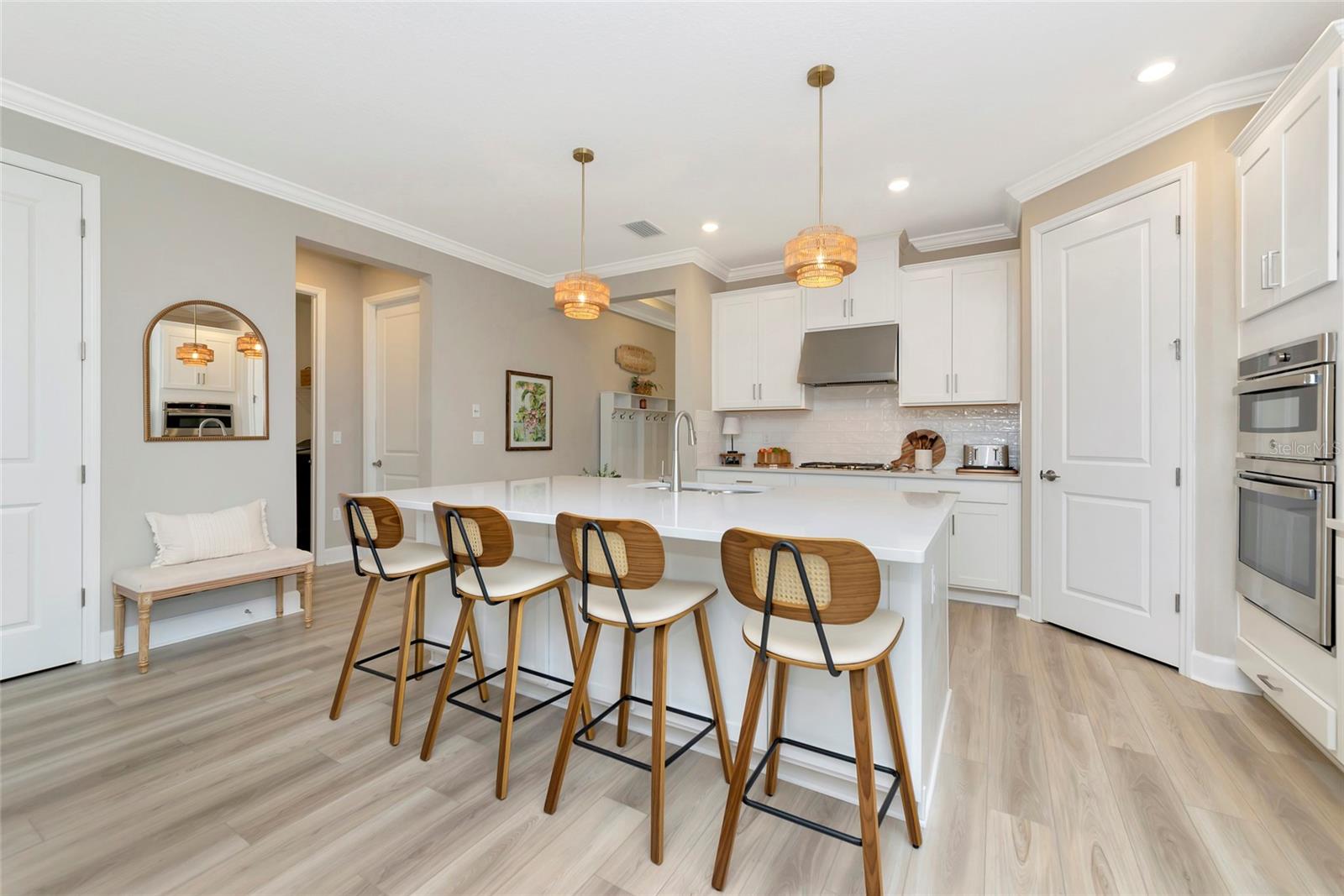 Image 17 of 100 For 8516 Golden Dawn Court