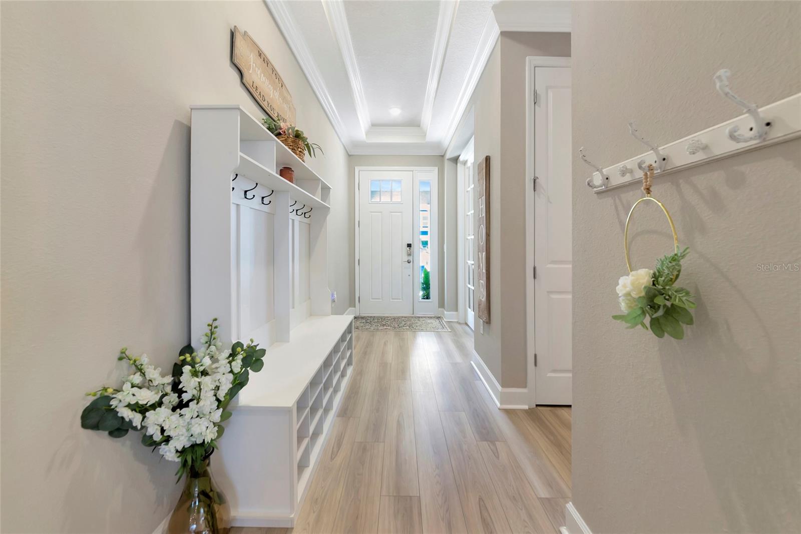 Image 2 of 100 For 8516 Golden Dawn Court