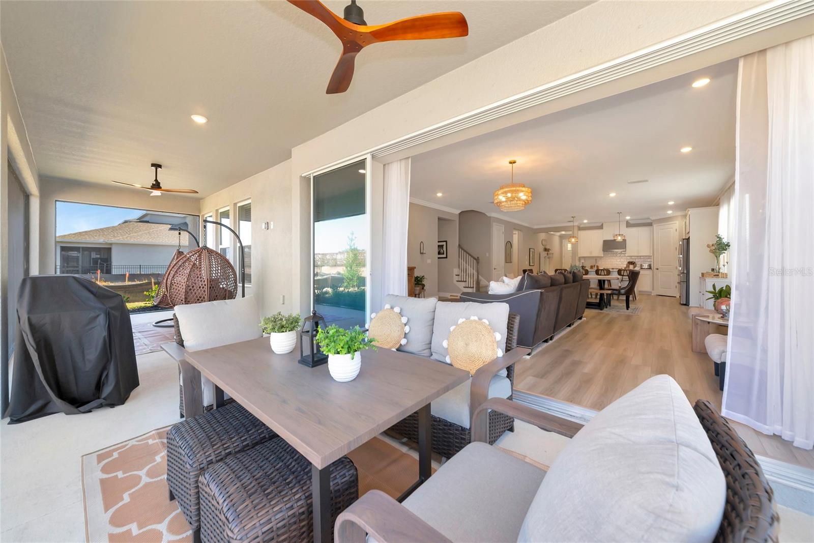 Image 36 of 100 For 8516 Golden Dawn Court