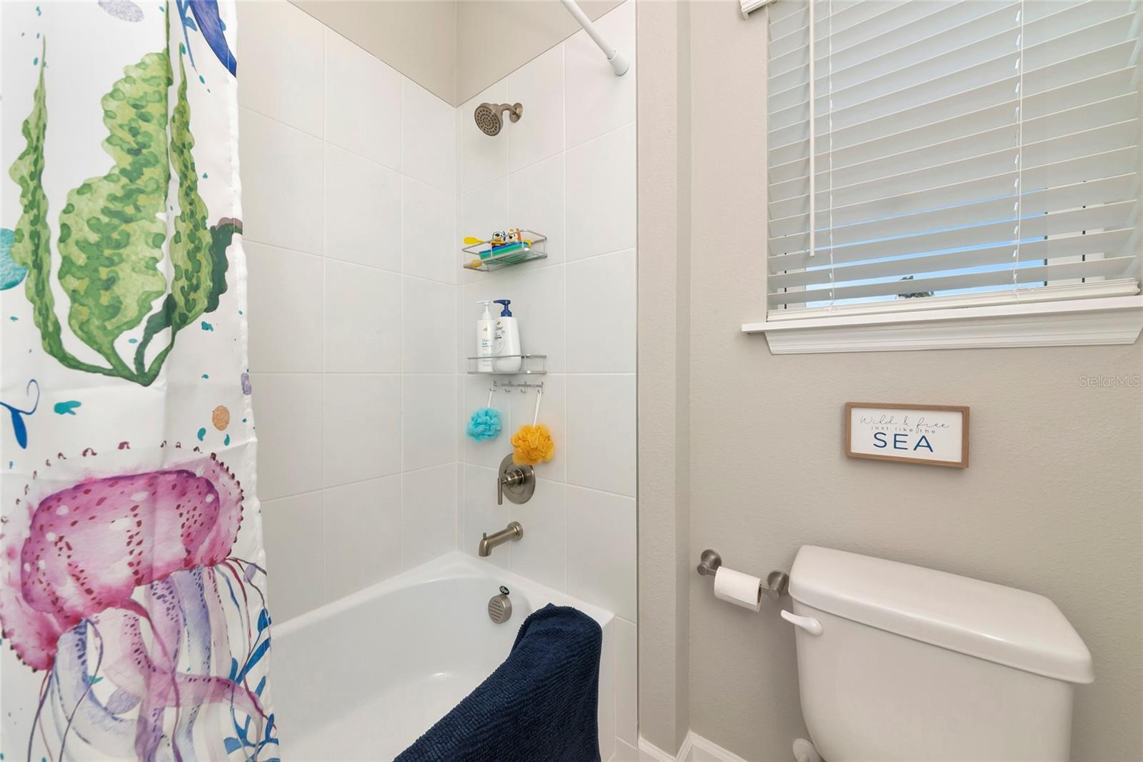 Image 49 of 100 For 8516 Golden Dawn Court