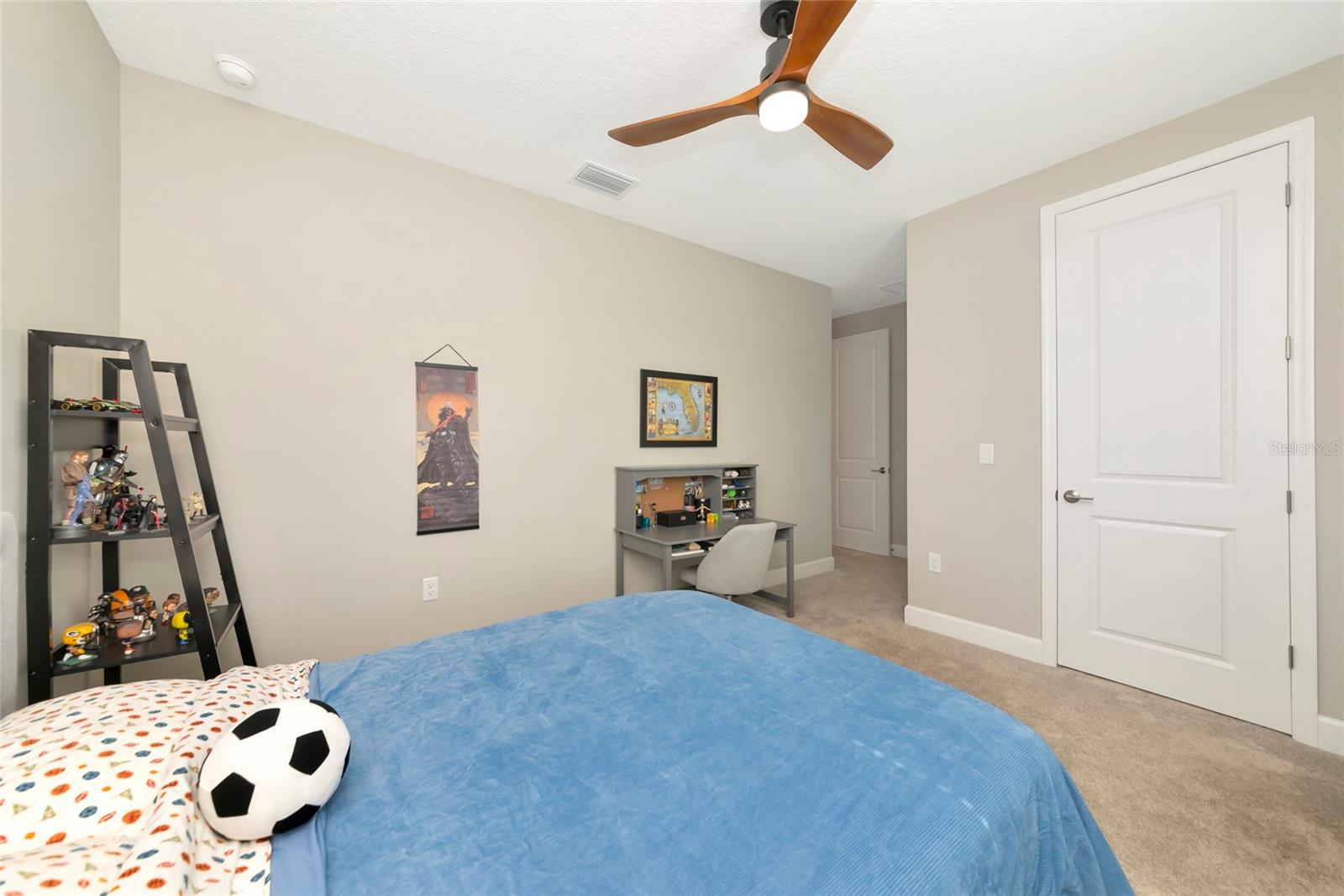 Image 51 of 100 For 8516 Golden Dawn Court