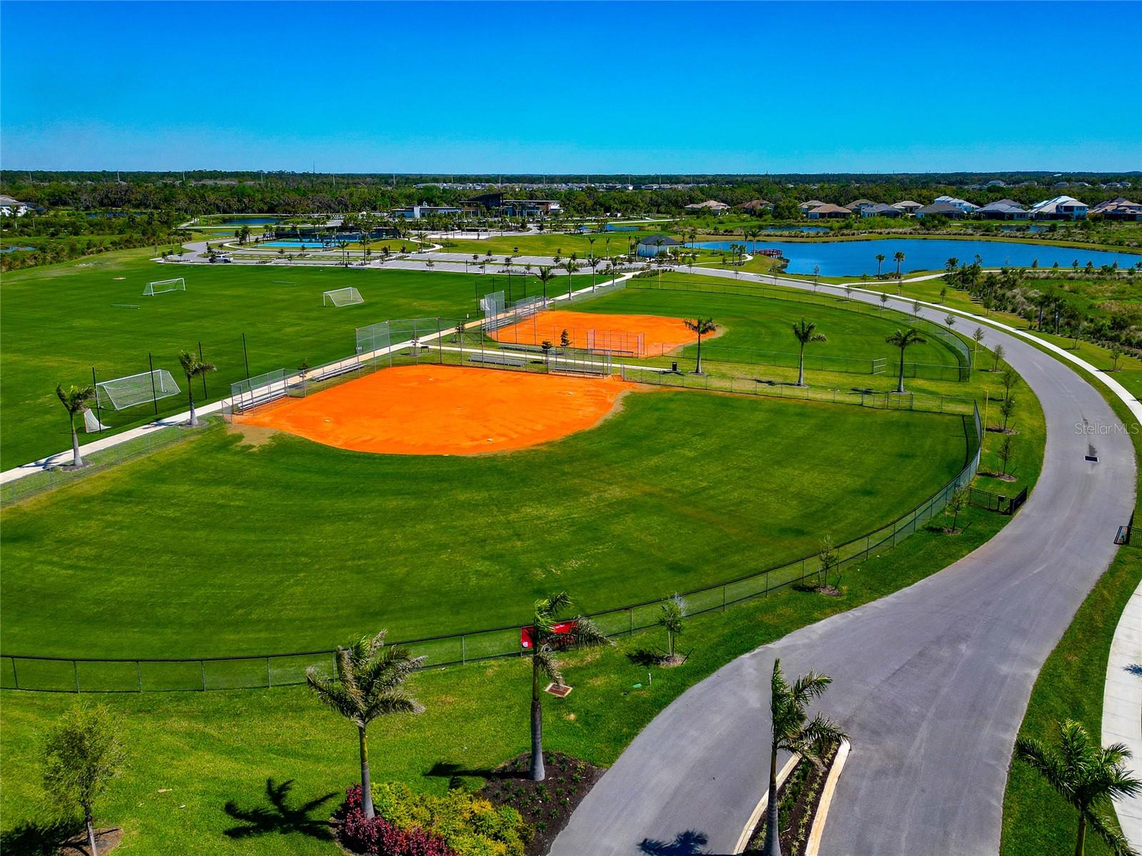 Image 77 of 100 For 8516 Golden Dawn Court