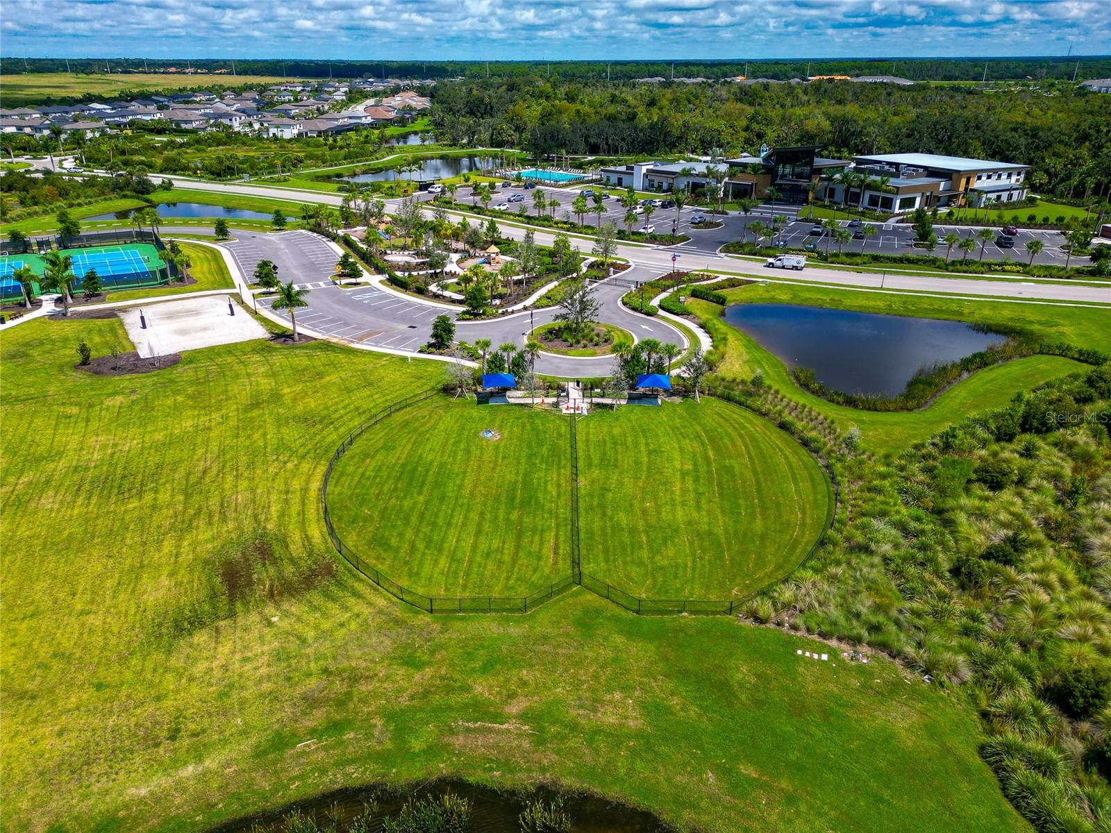 Image 90 of 100 For 8516 Golden Dawn Court