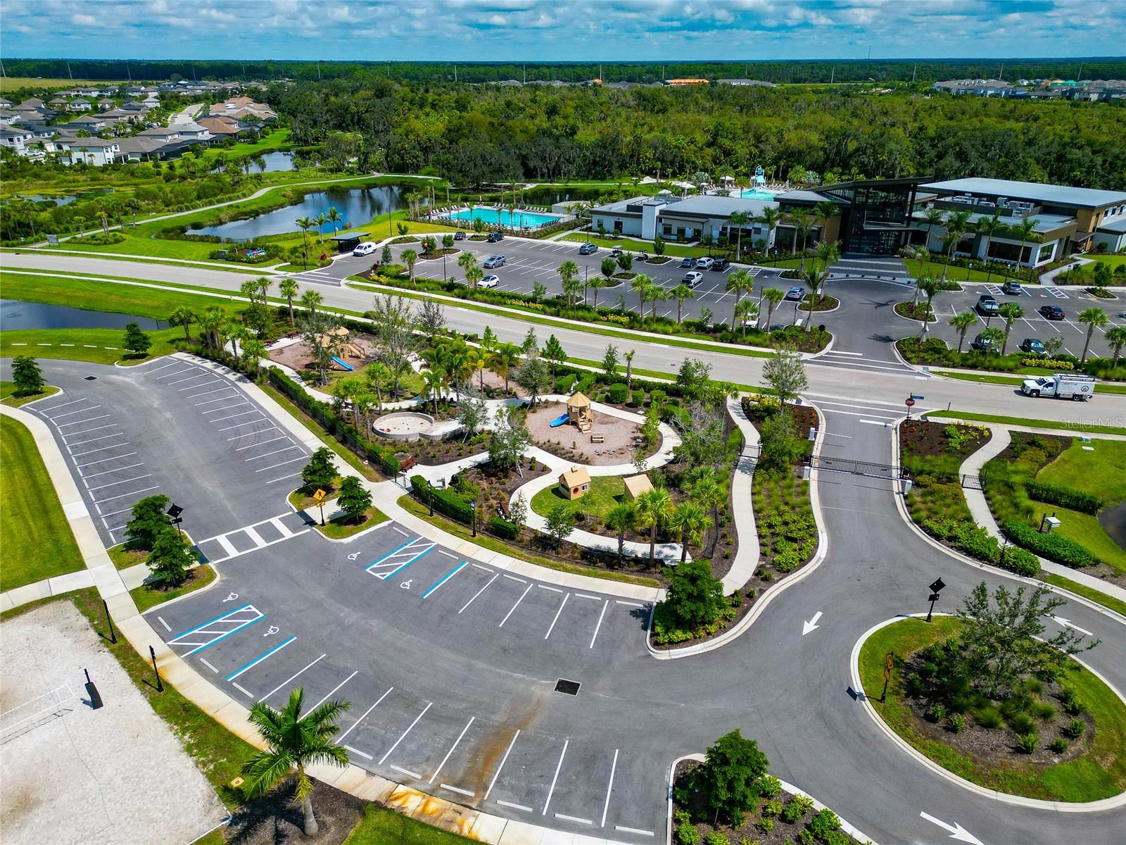 Image 91 of 100 For 8516 Golden Dawn Court