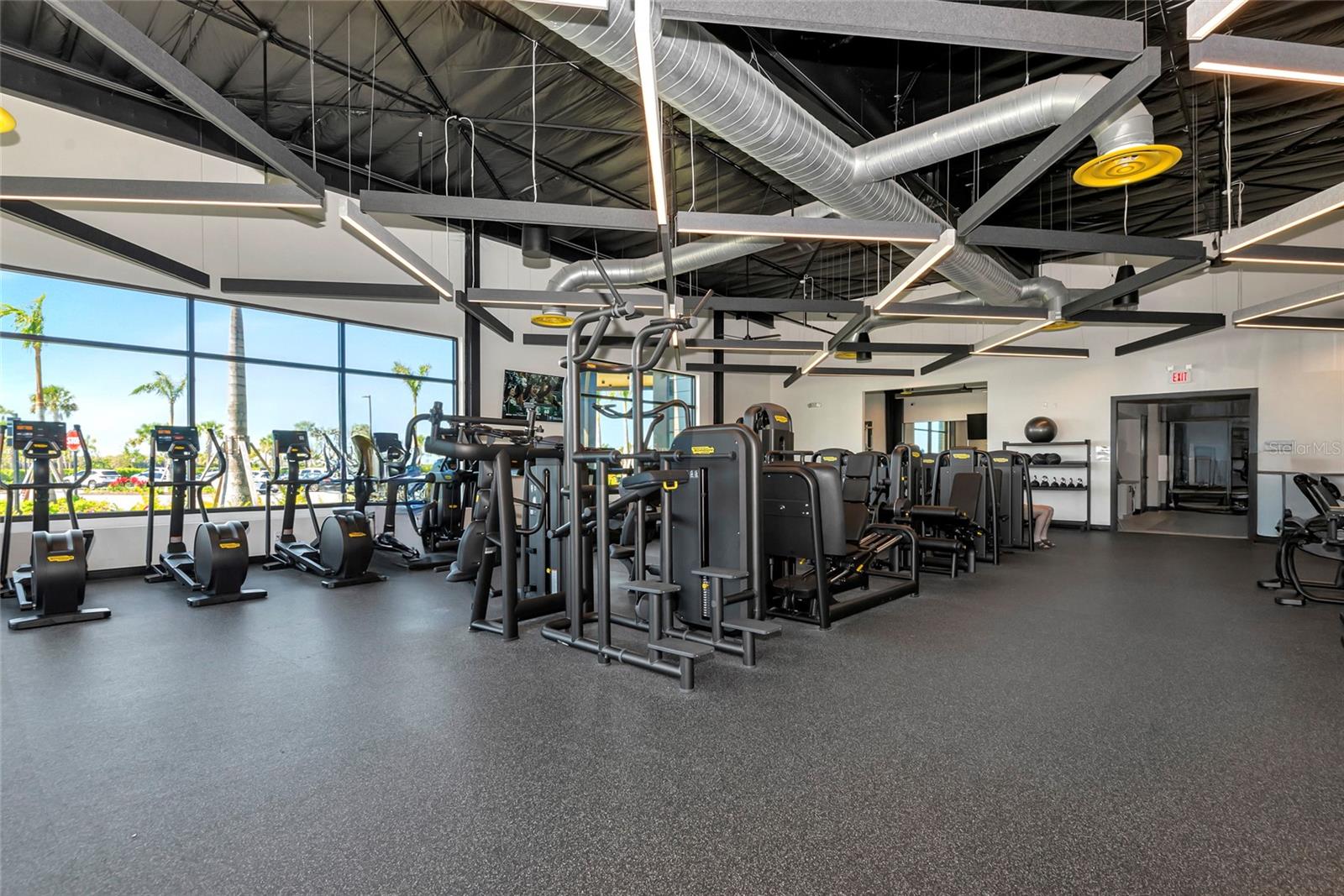 Image 98 of 100 For 8516 Golden Dawn Court