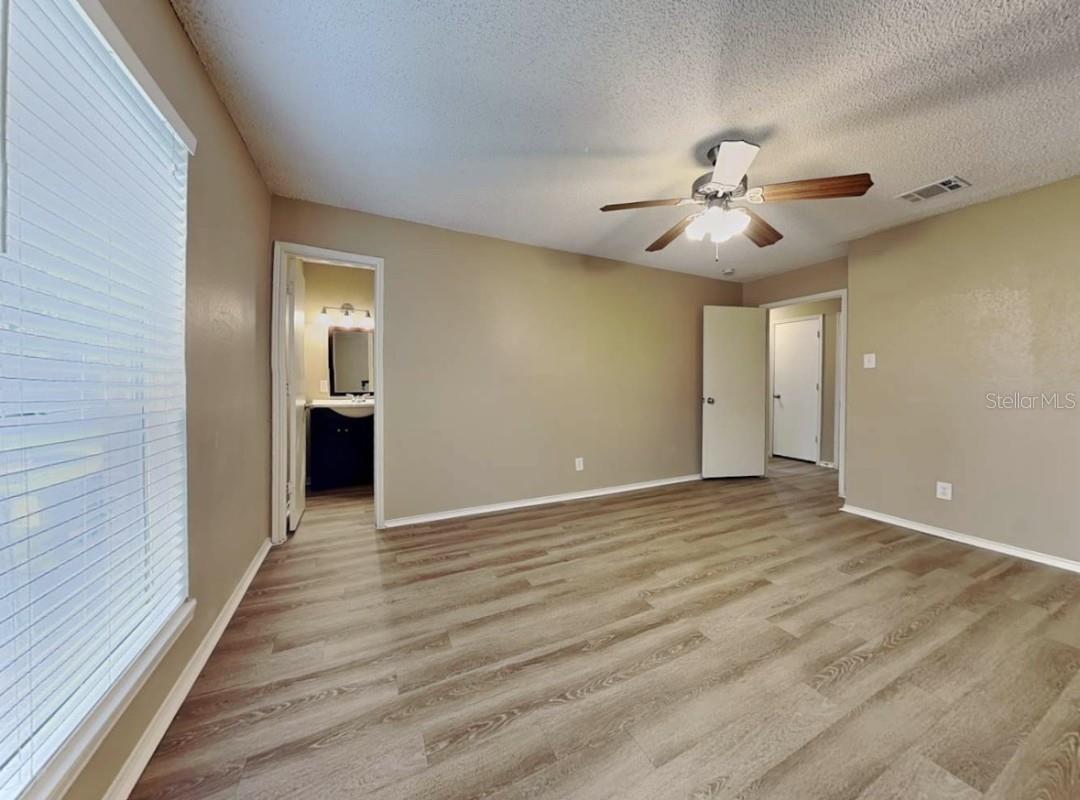 Image 10 of 12 For 1429 Woffington Avenue