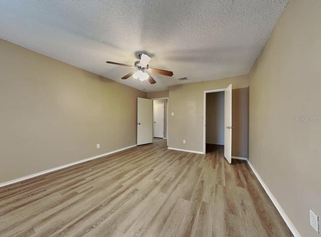 Image 11 of 12 For 1429 Woffington Avenue