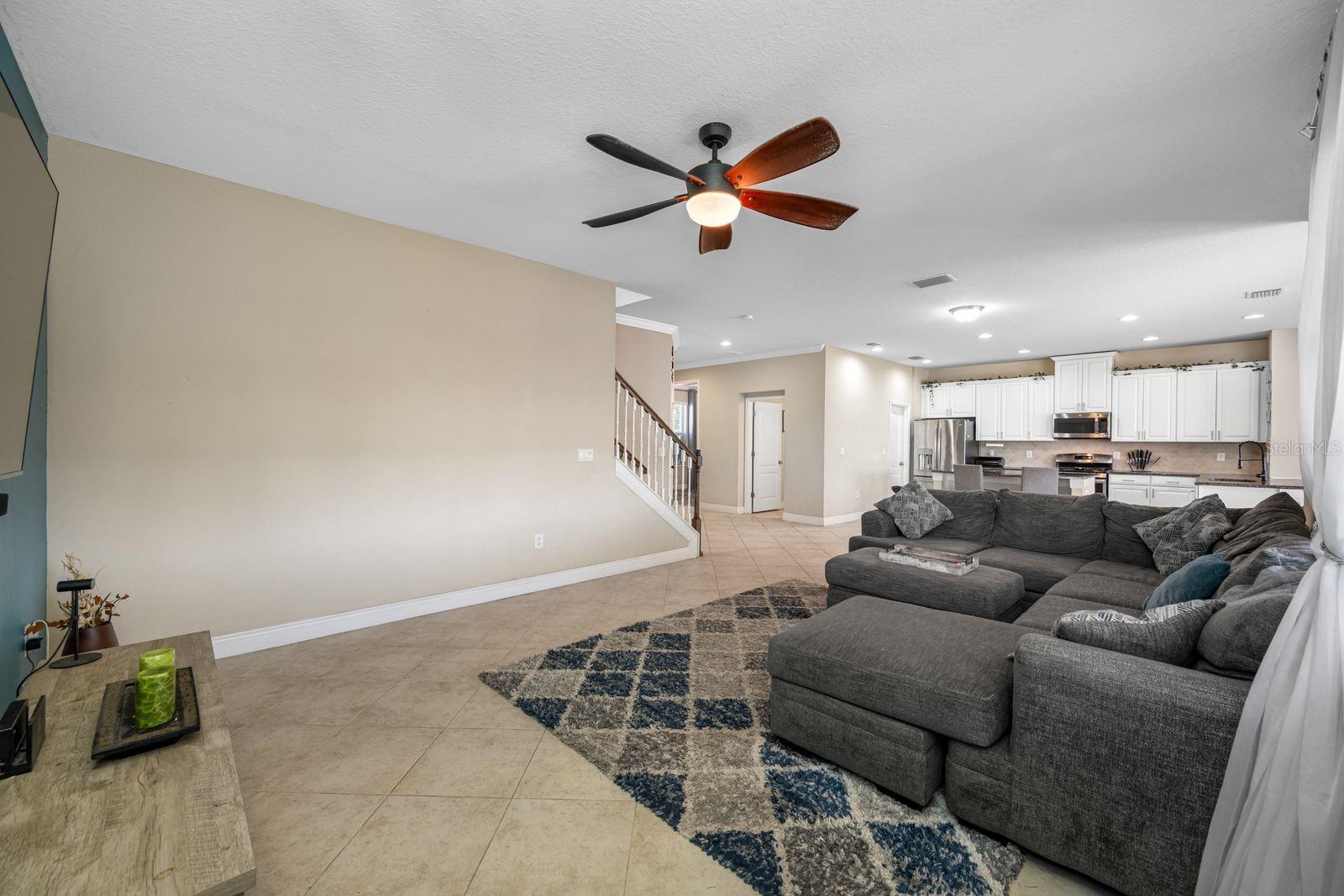 Image 16 of 77 For 11333 Emerald Shore Drive